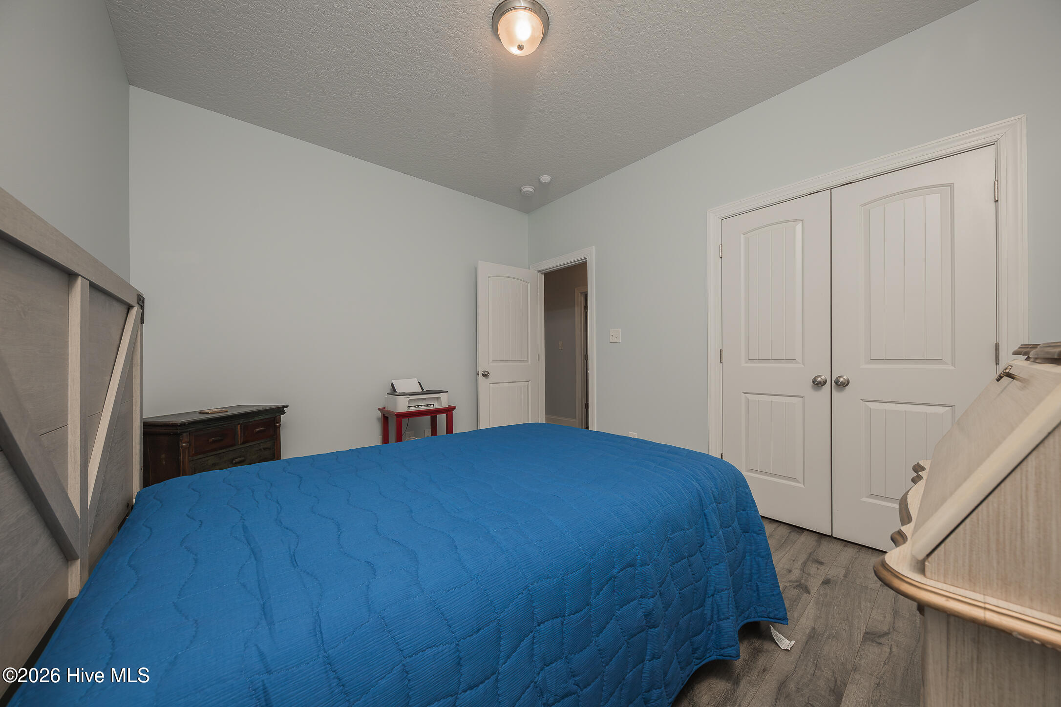 100556125 | Photo 32