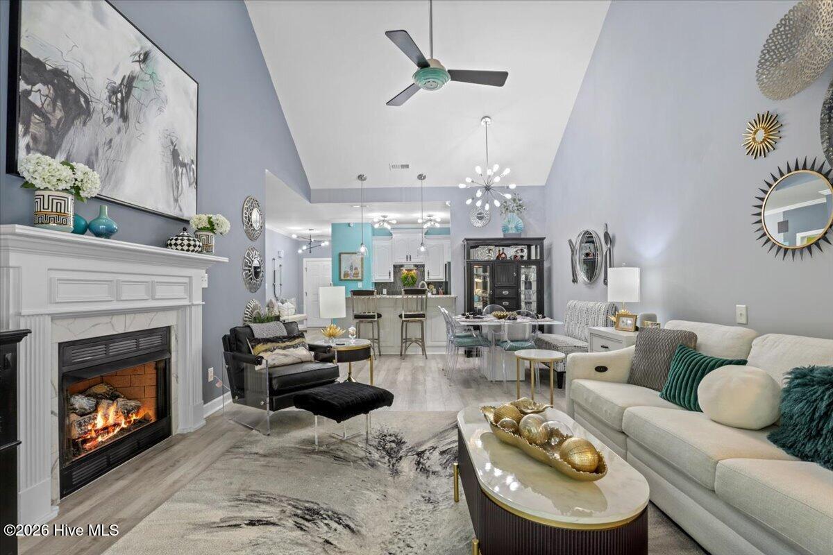 28-104 Oxford Dr-28