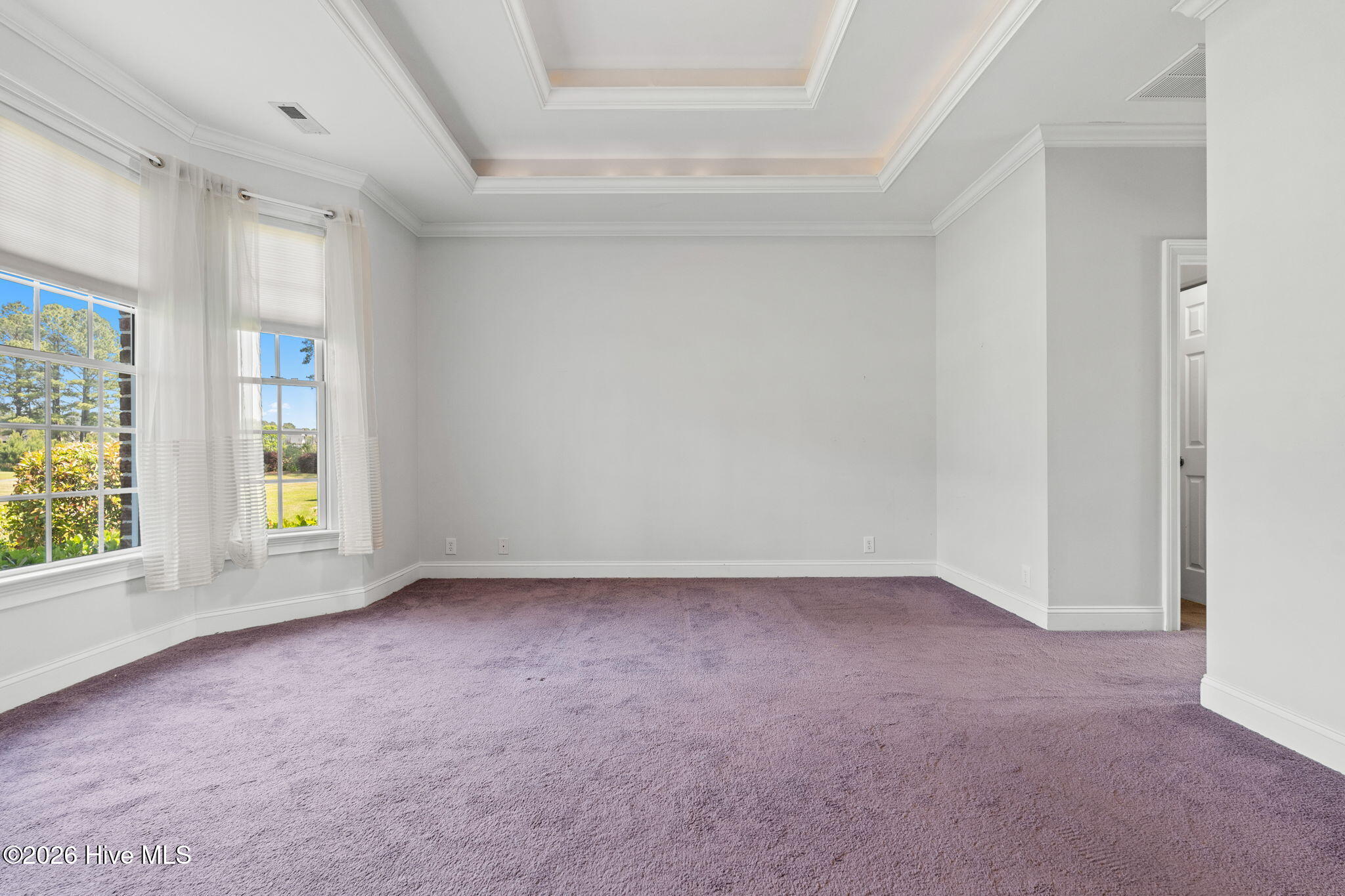 100569598 | Photo 24