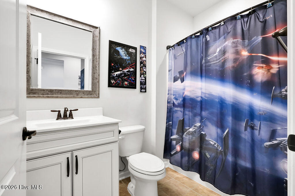 100565094 | Photo 16