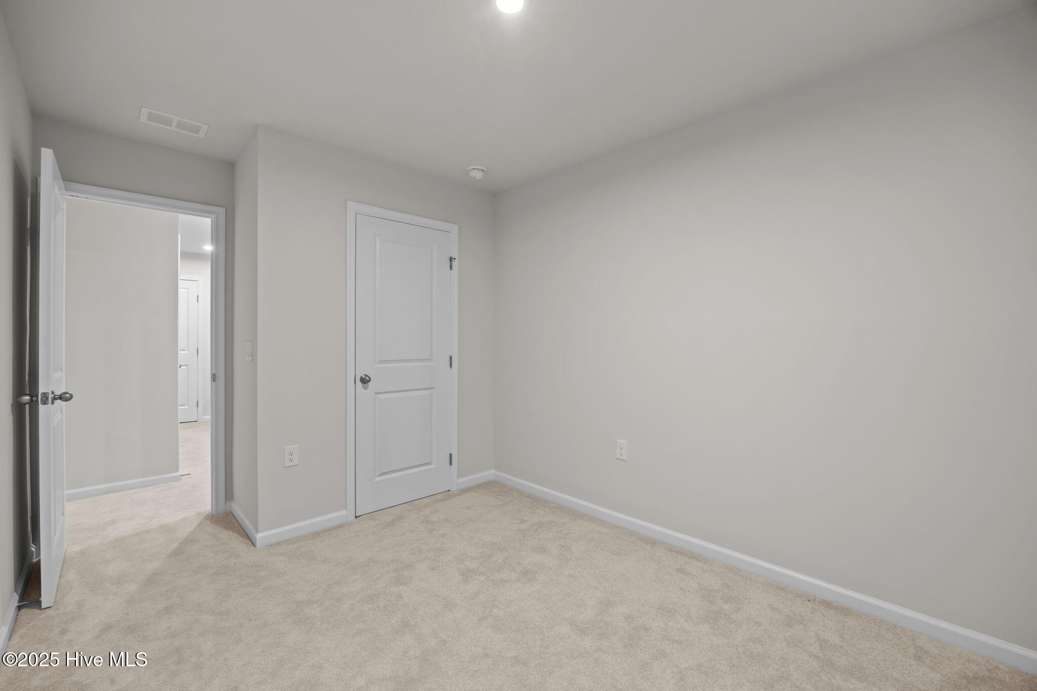 100546281 | Photo 20