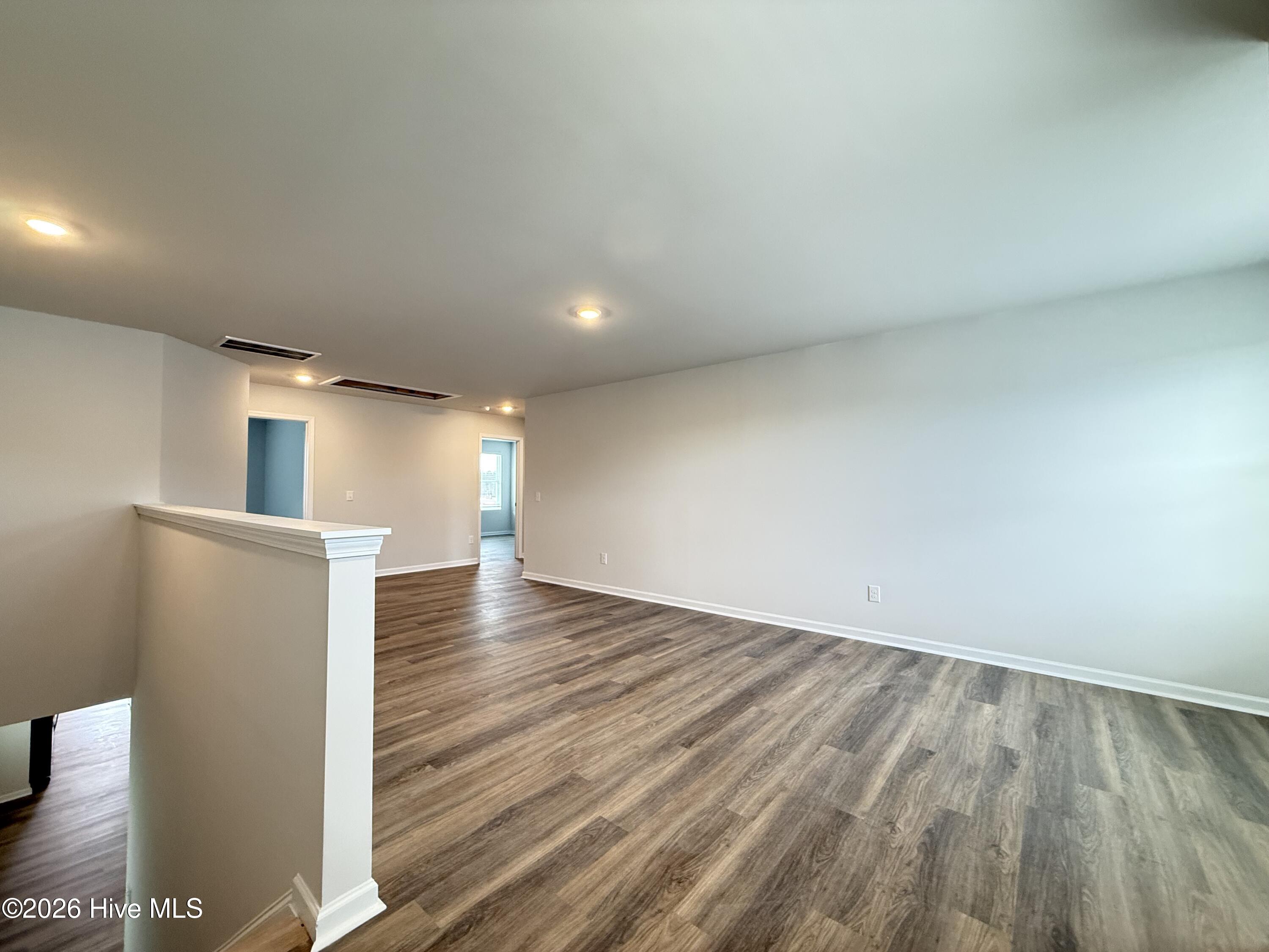 100525025 | Photo 18