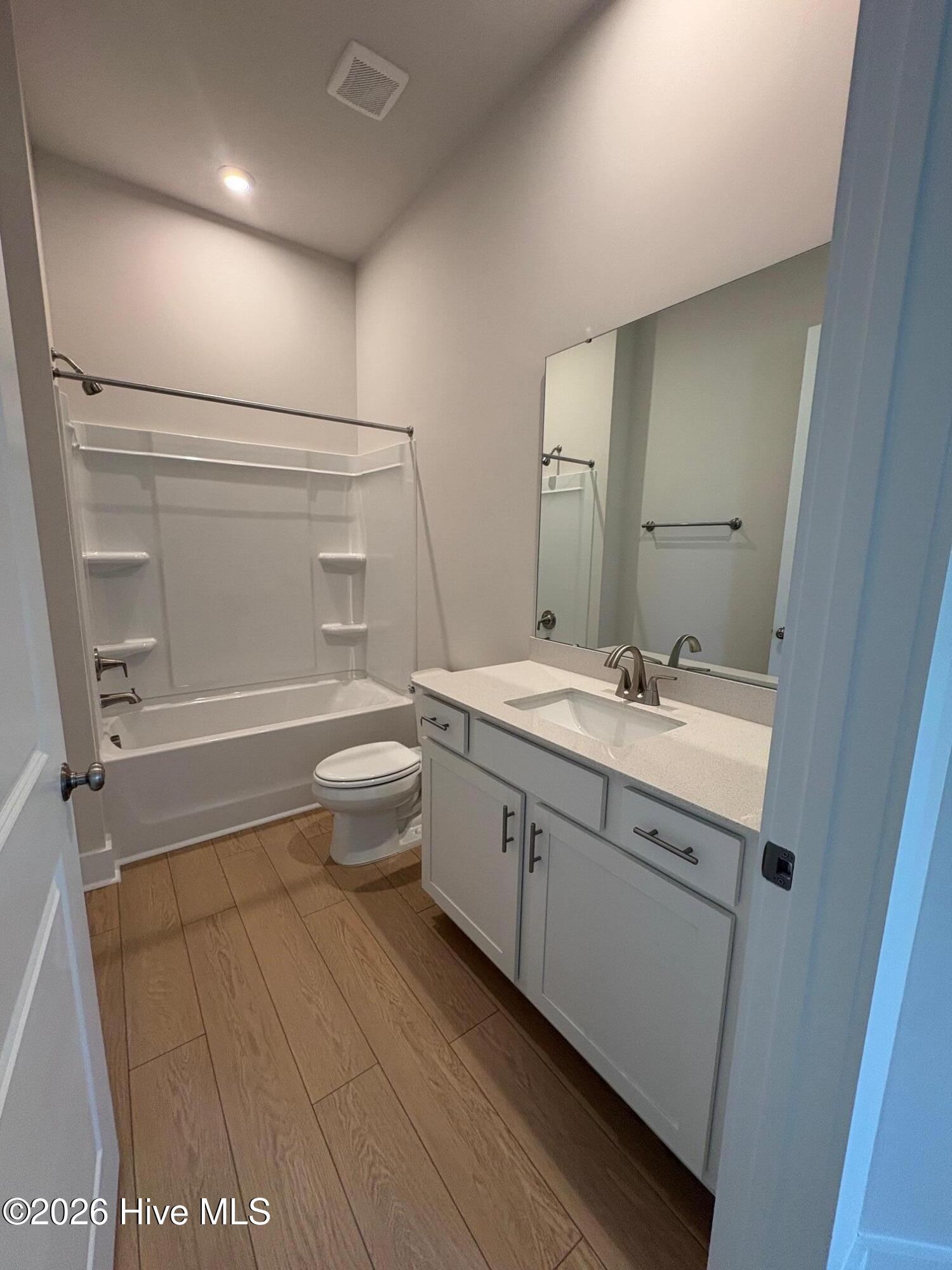 100556601 | Photo 23