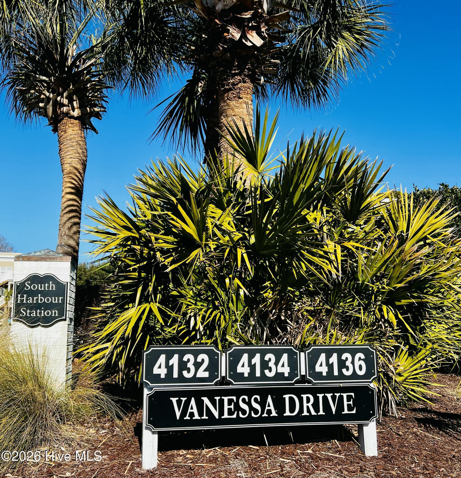 100550987 | Photo 31