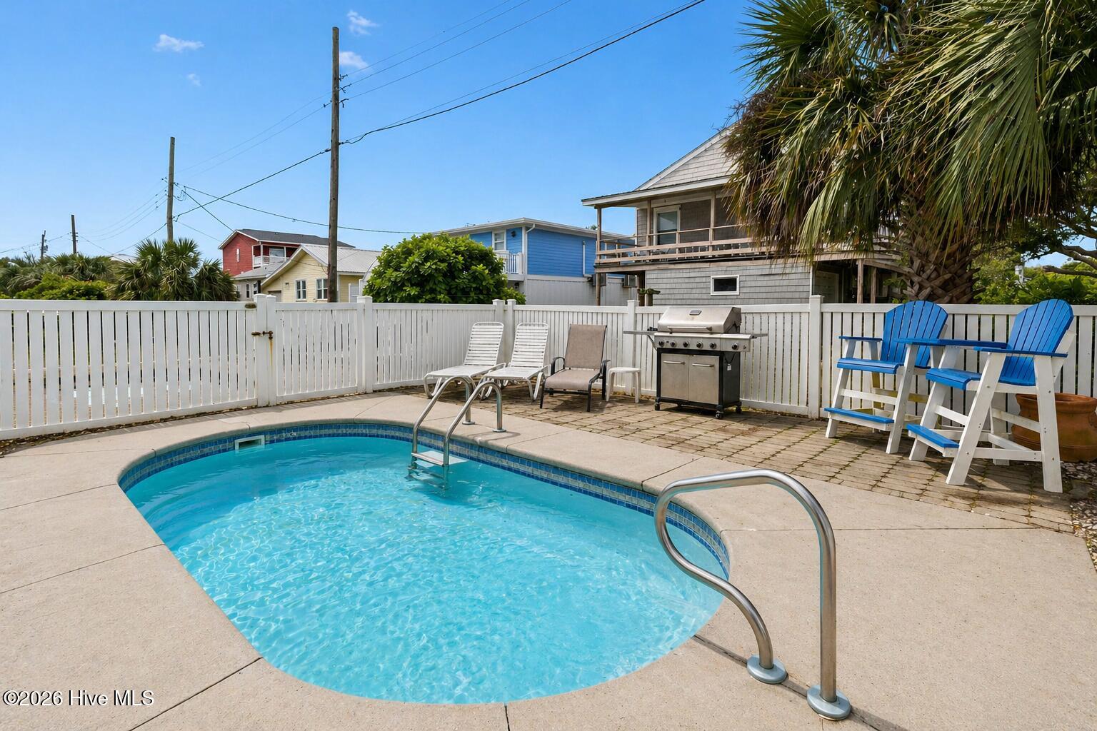 100570292 | Photo 61