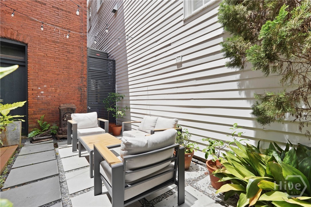 415 Whitaker Street, Savannah, GA, 31401