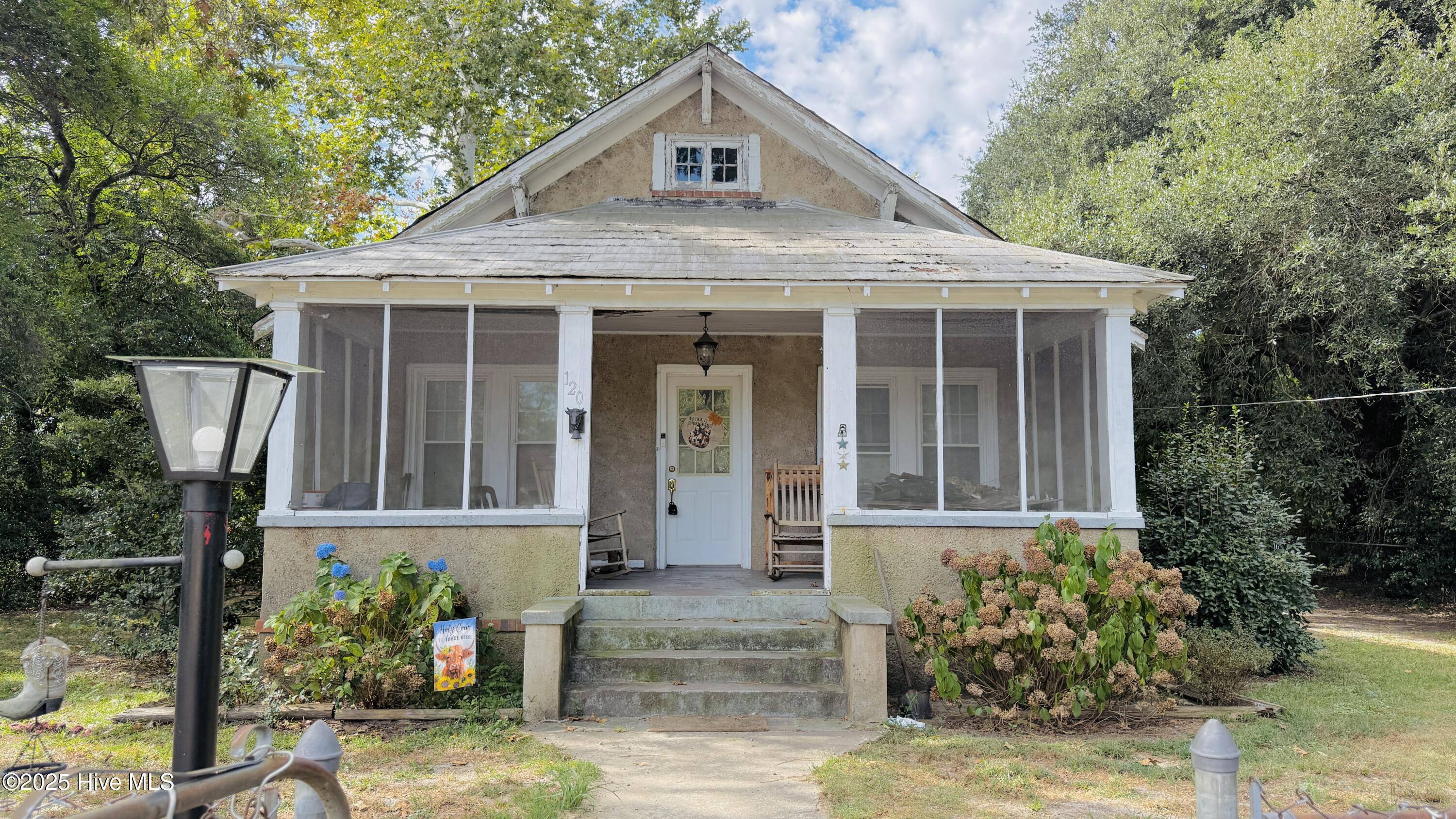 Homes for sale in Pinebluff, NC | 120 W Philadelphia Ave, Pinebluff, NC 28373 | MLS# 100533588