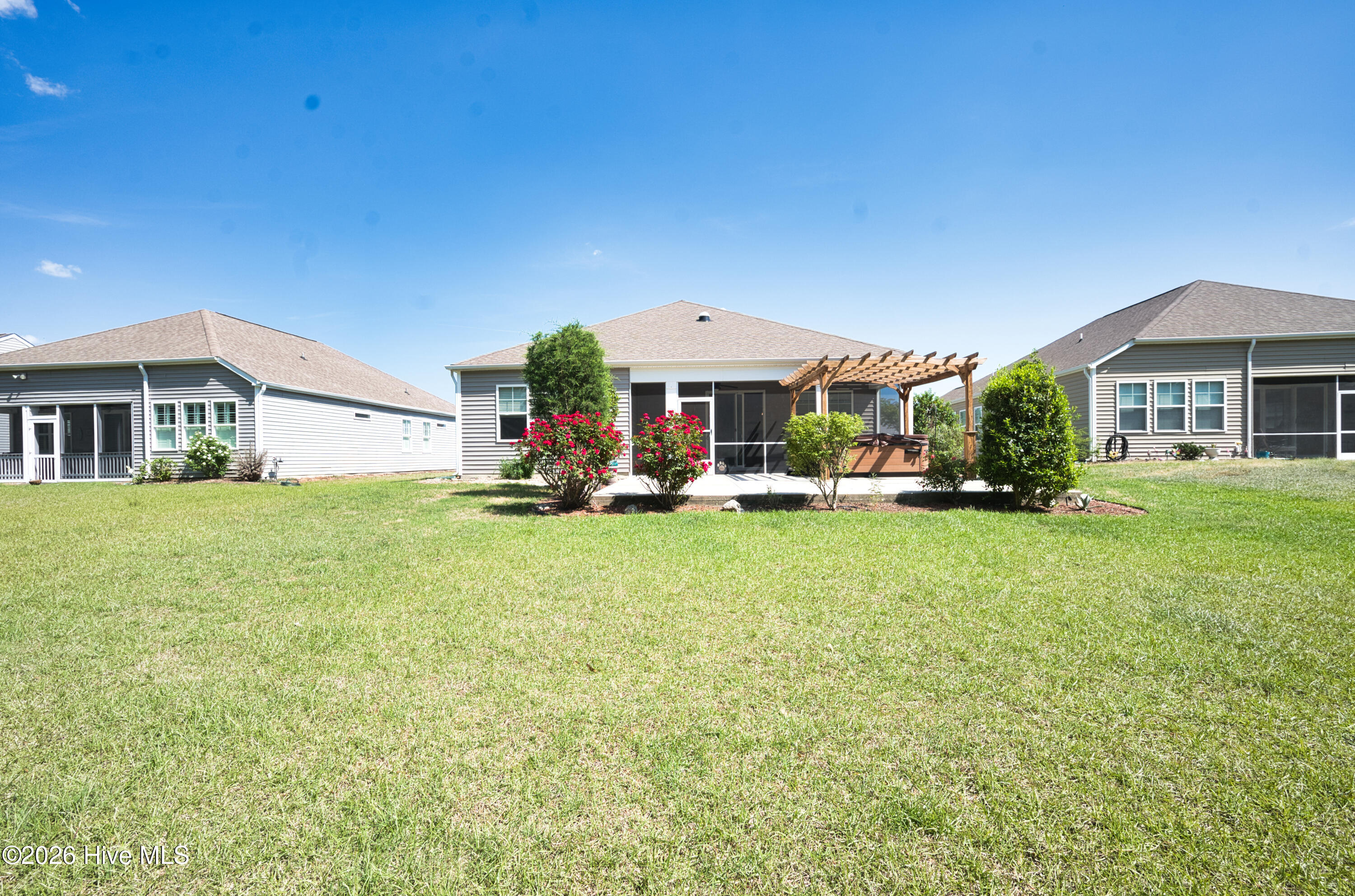 100569756 | Photo 12