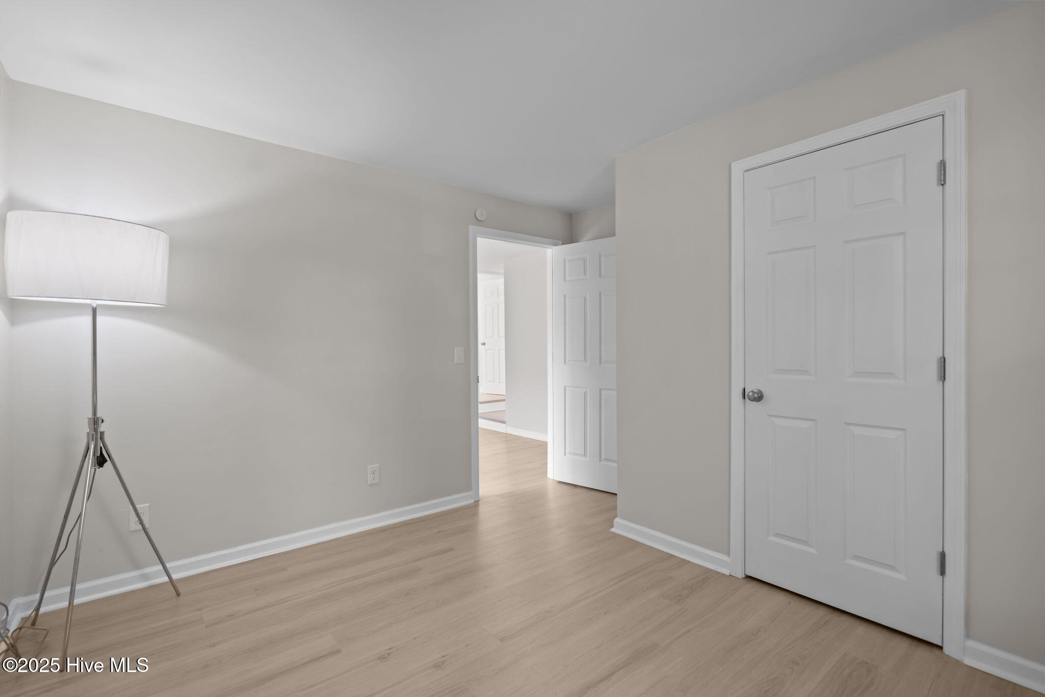 100527627 | Photo 61