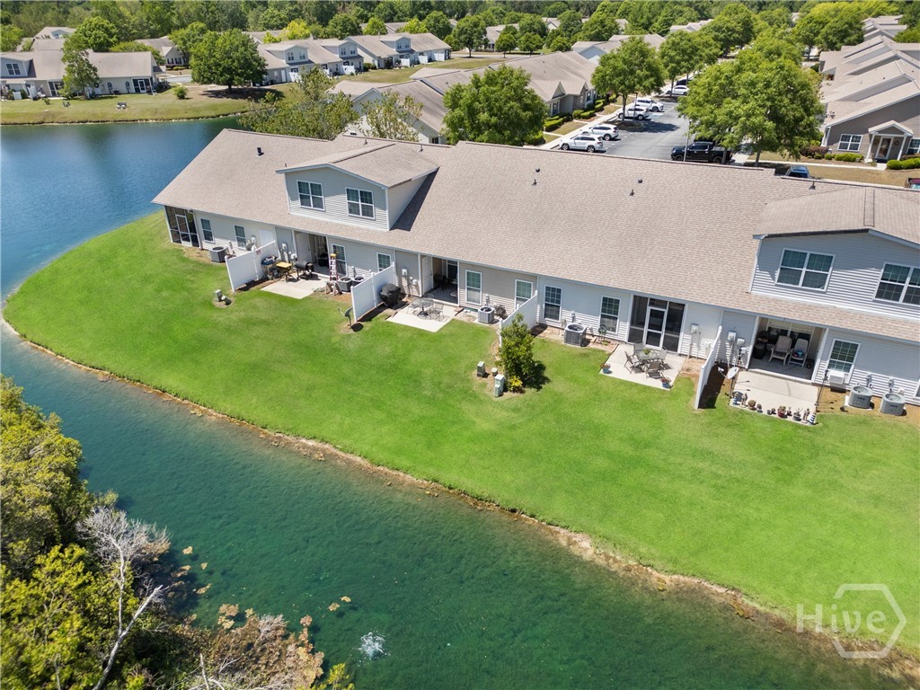 Homes backs up to a beautiful lagoon
