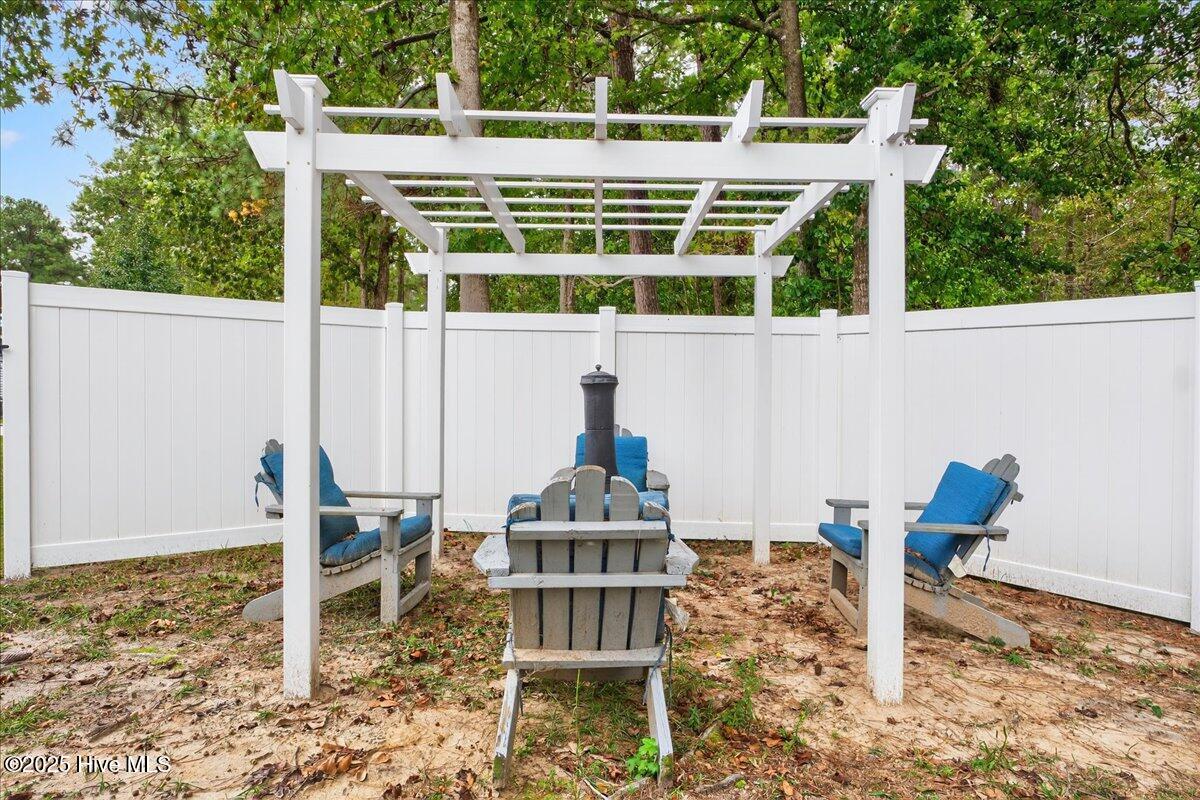 100535729 | Photo 48