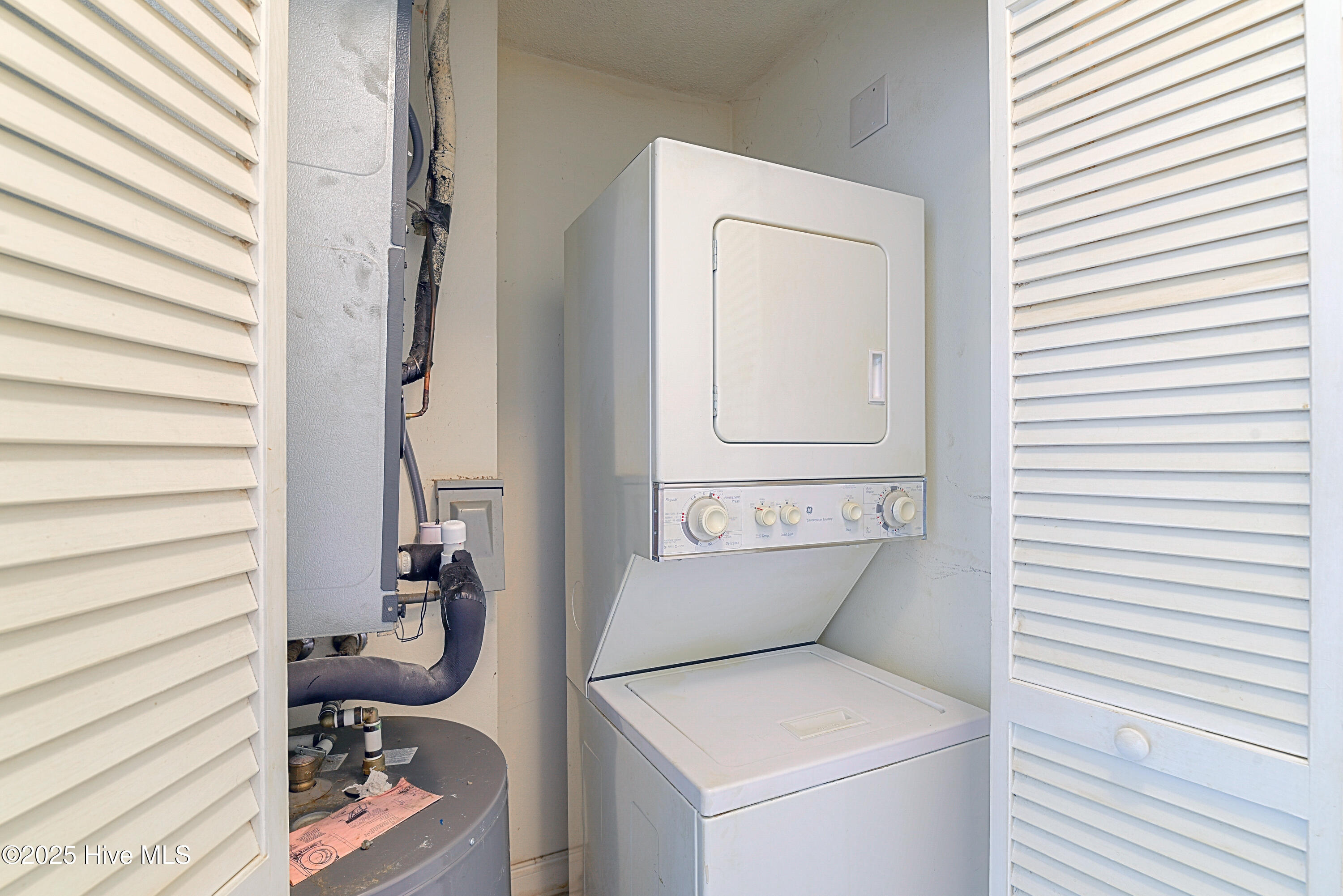 100506811 | Photo 10