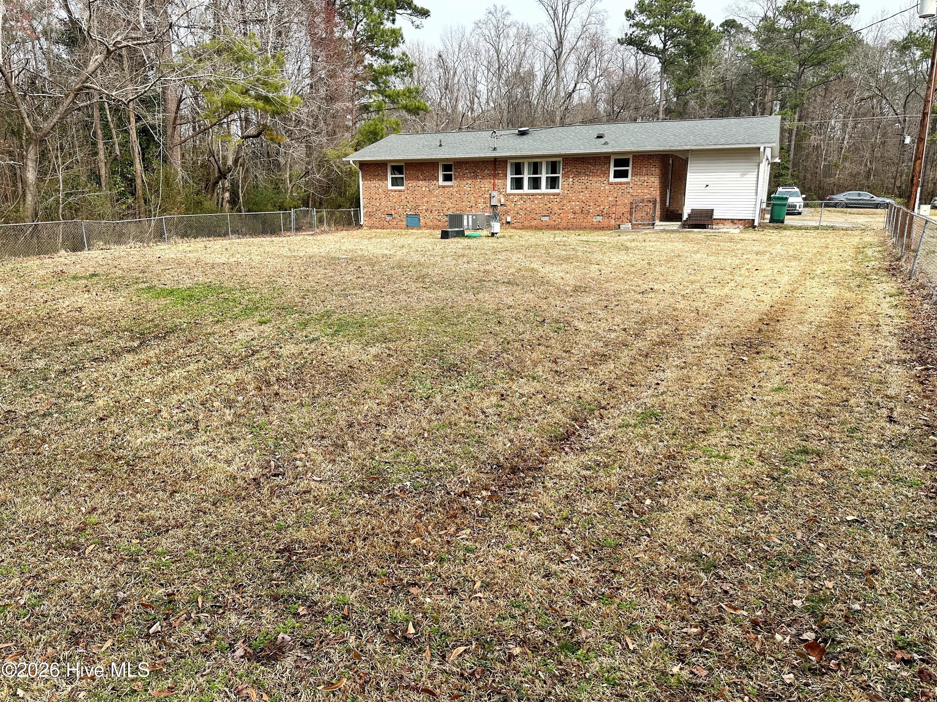 100559040 | Photo 33