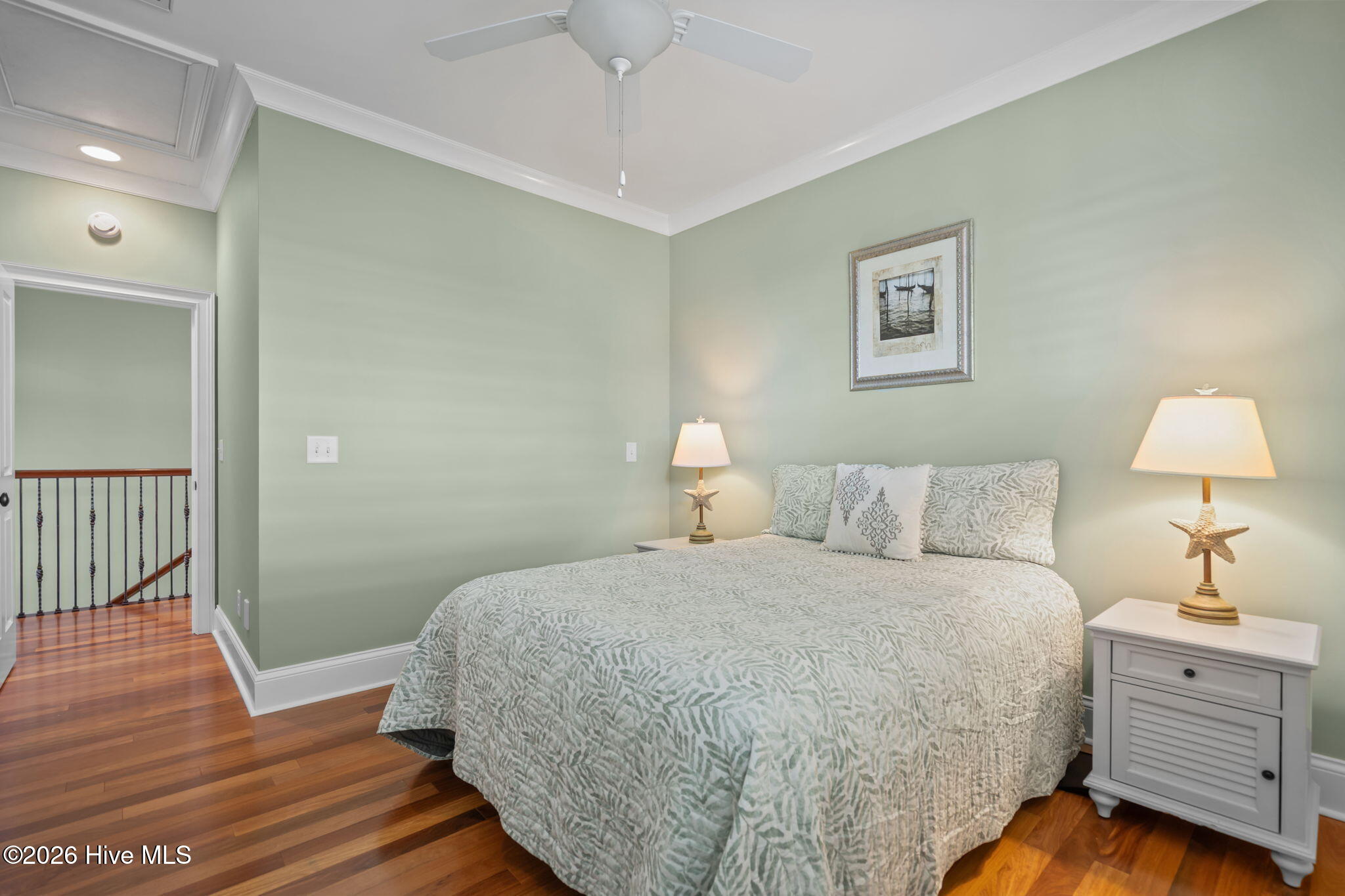 100551618 | Photo 52