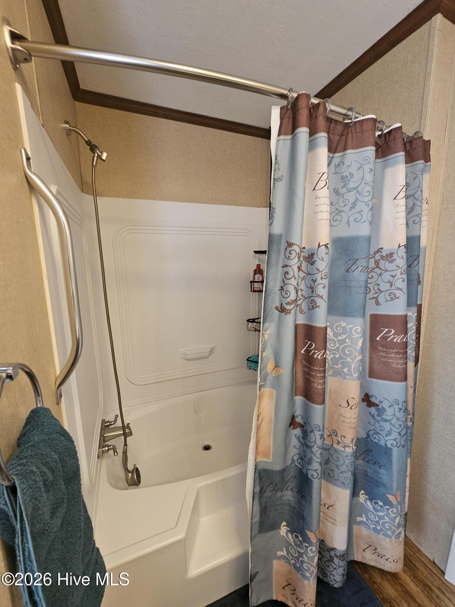 100557730 | Photo 13