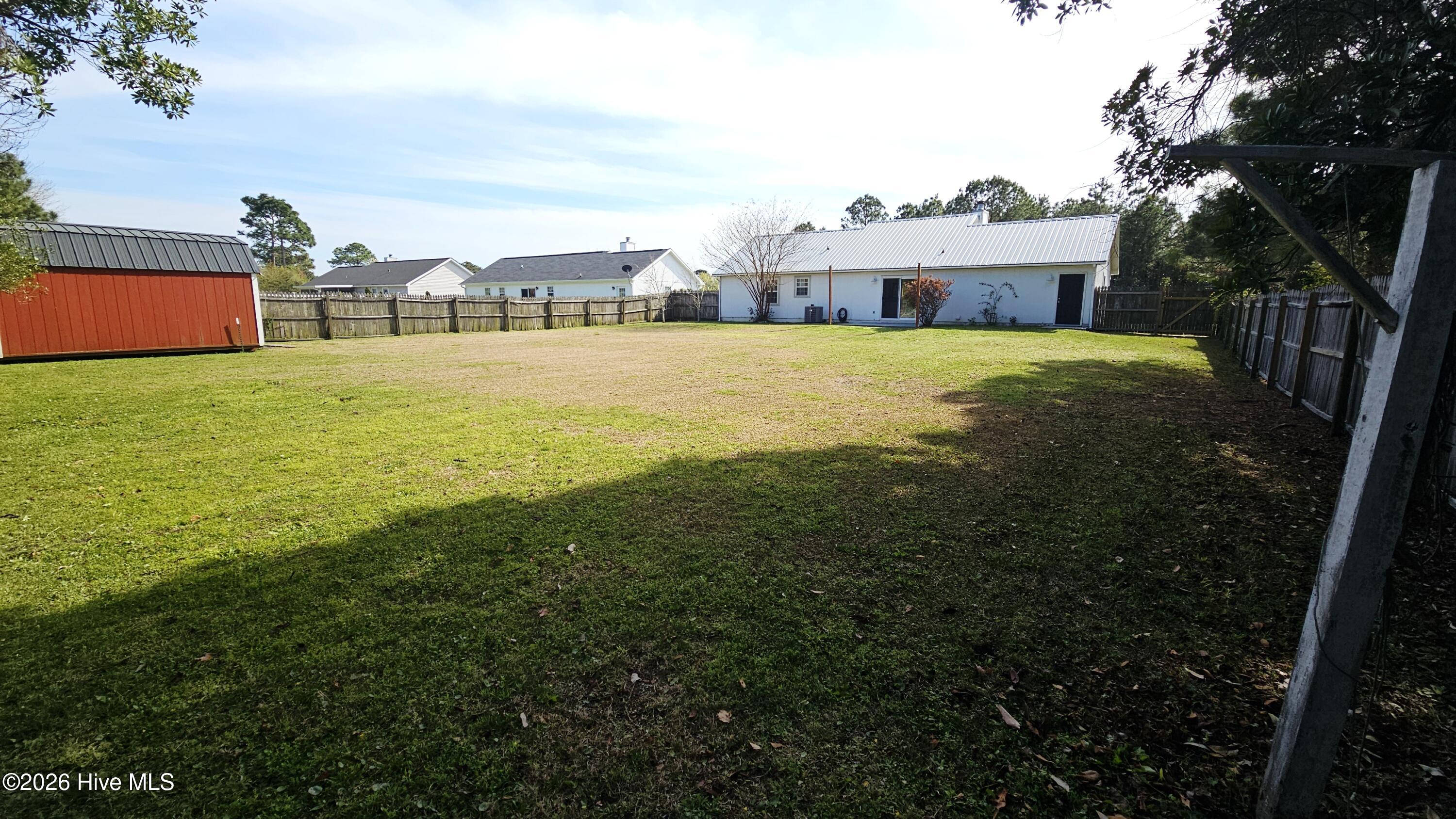 100561443 | Photo 19