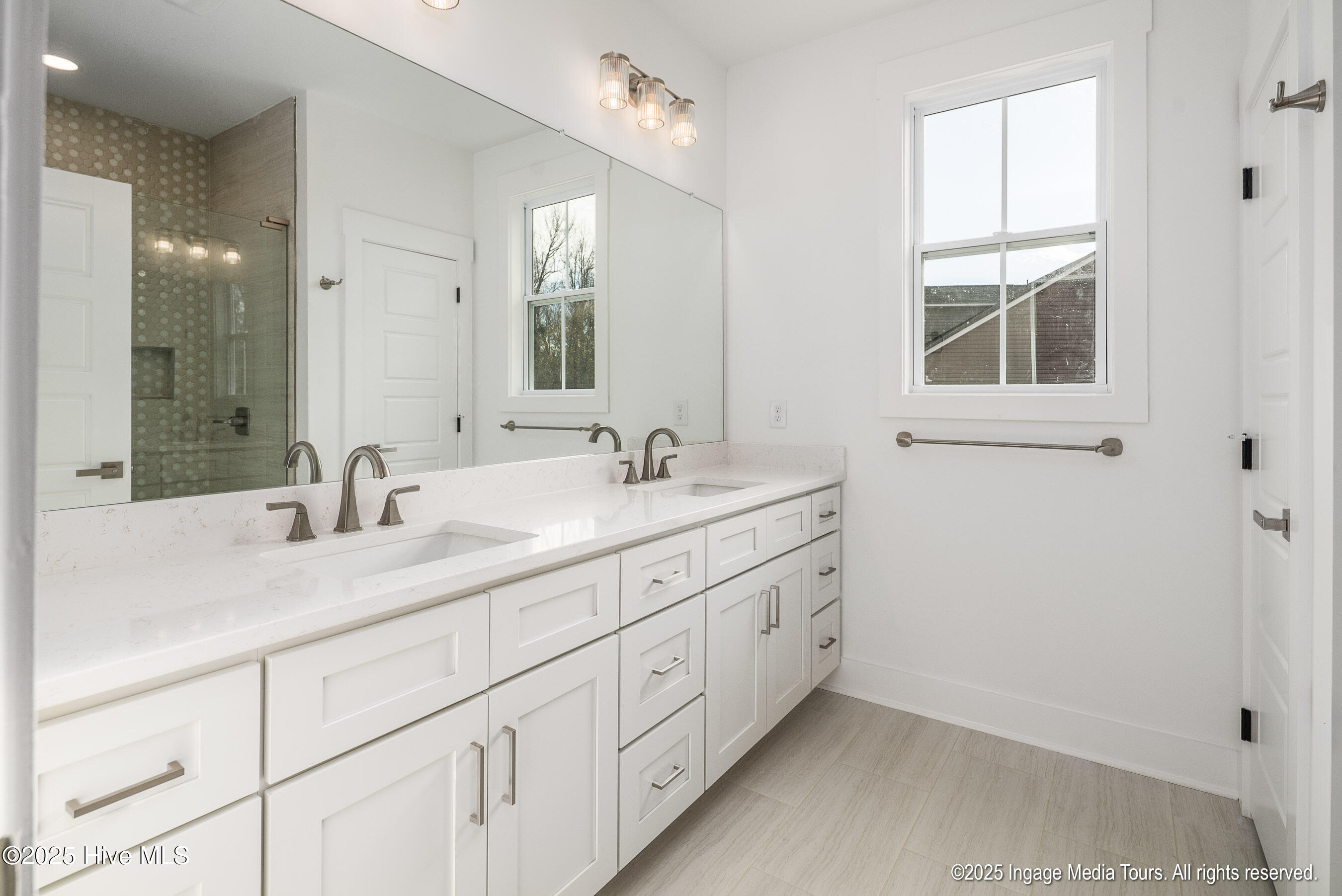 121 Castle Court, Washington, NC, 27889