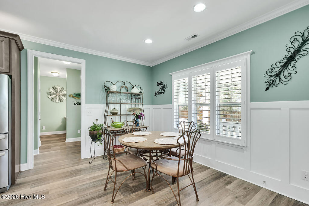 100561587 | Photo 14