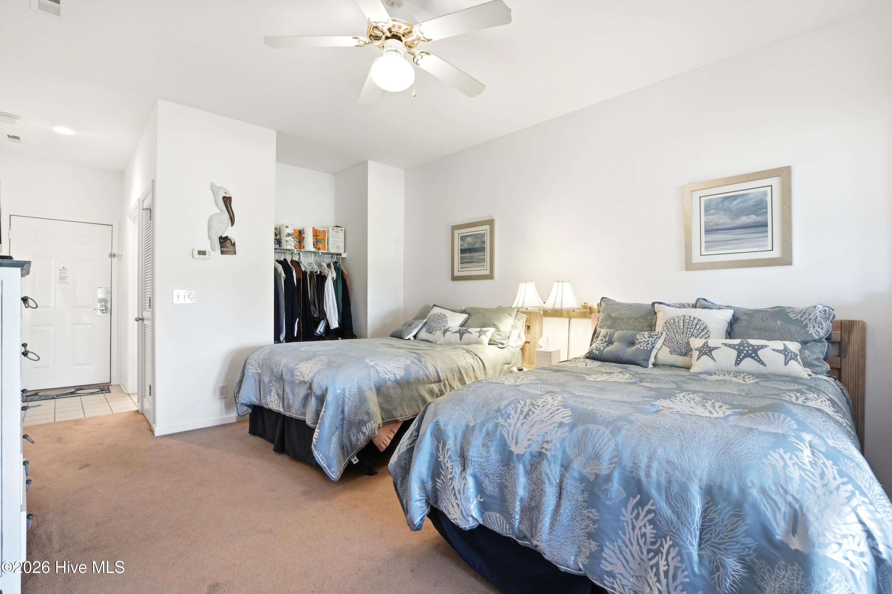 100561892 | Photo 46