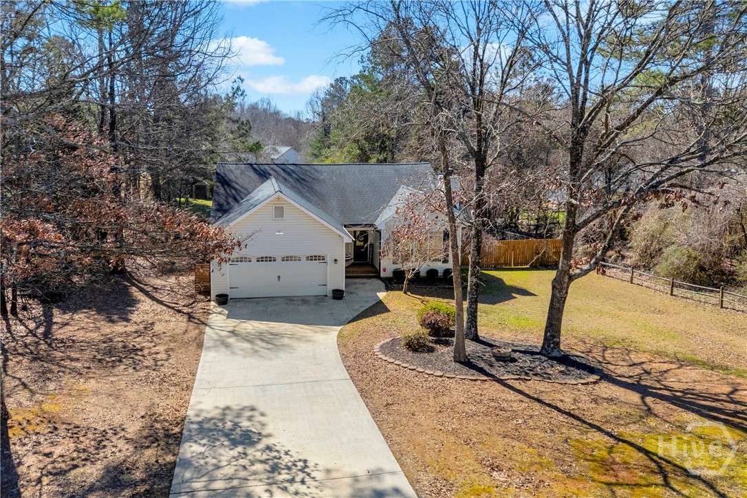 Homes for sale in Winder, GA | 544 Casey Xing S, Winder, GA 30680 | MLS# CL351124