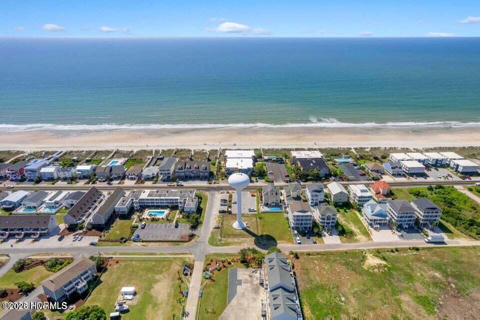 100570036 | Photo 26