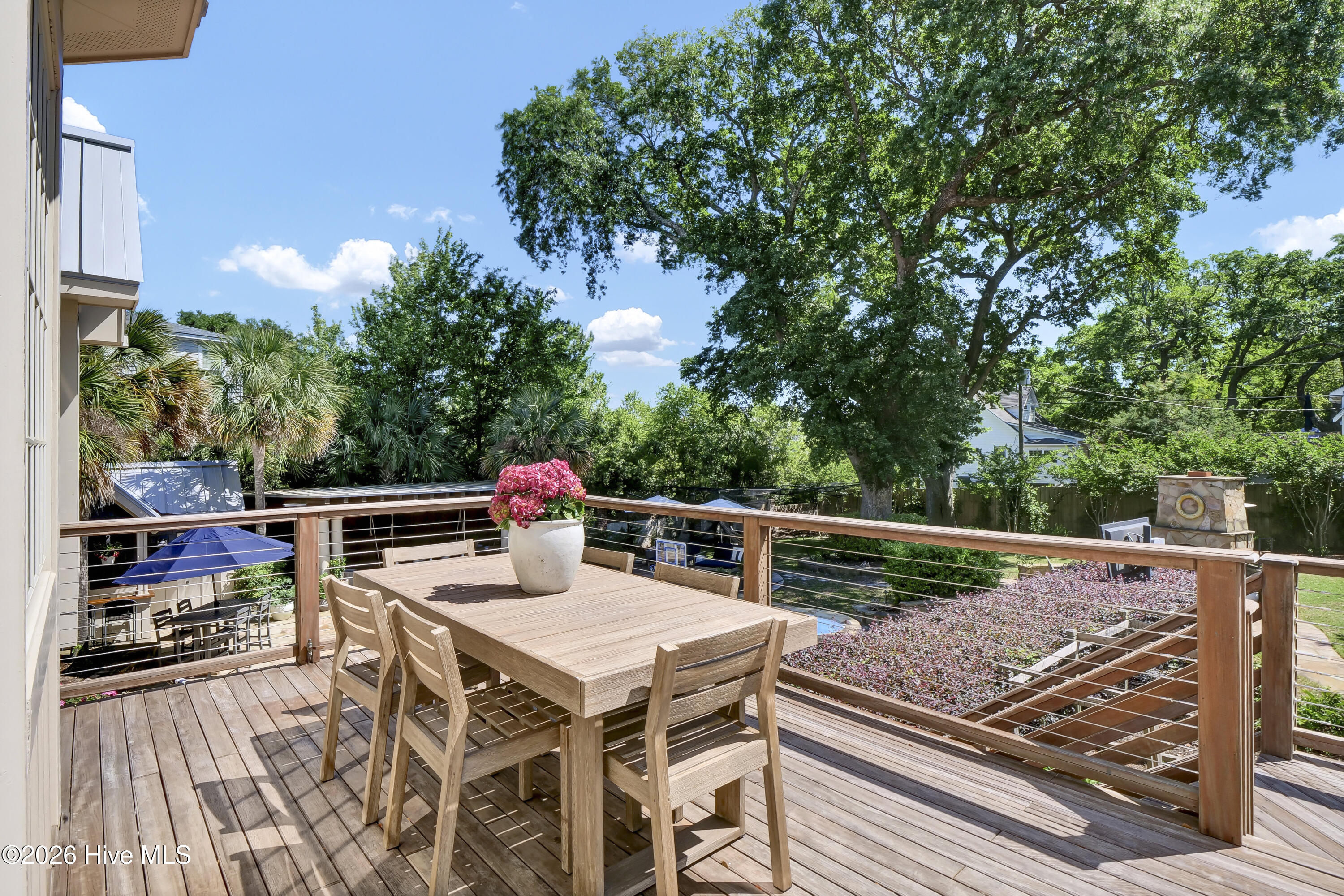 100552686 | Photo 64