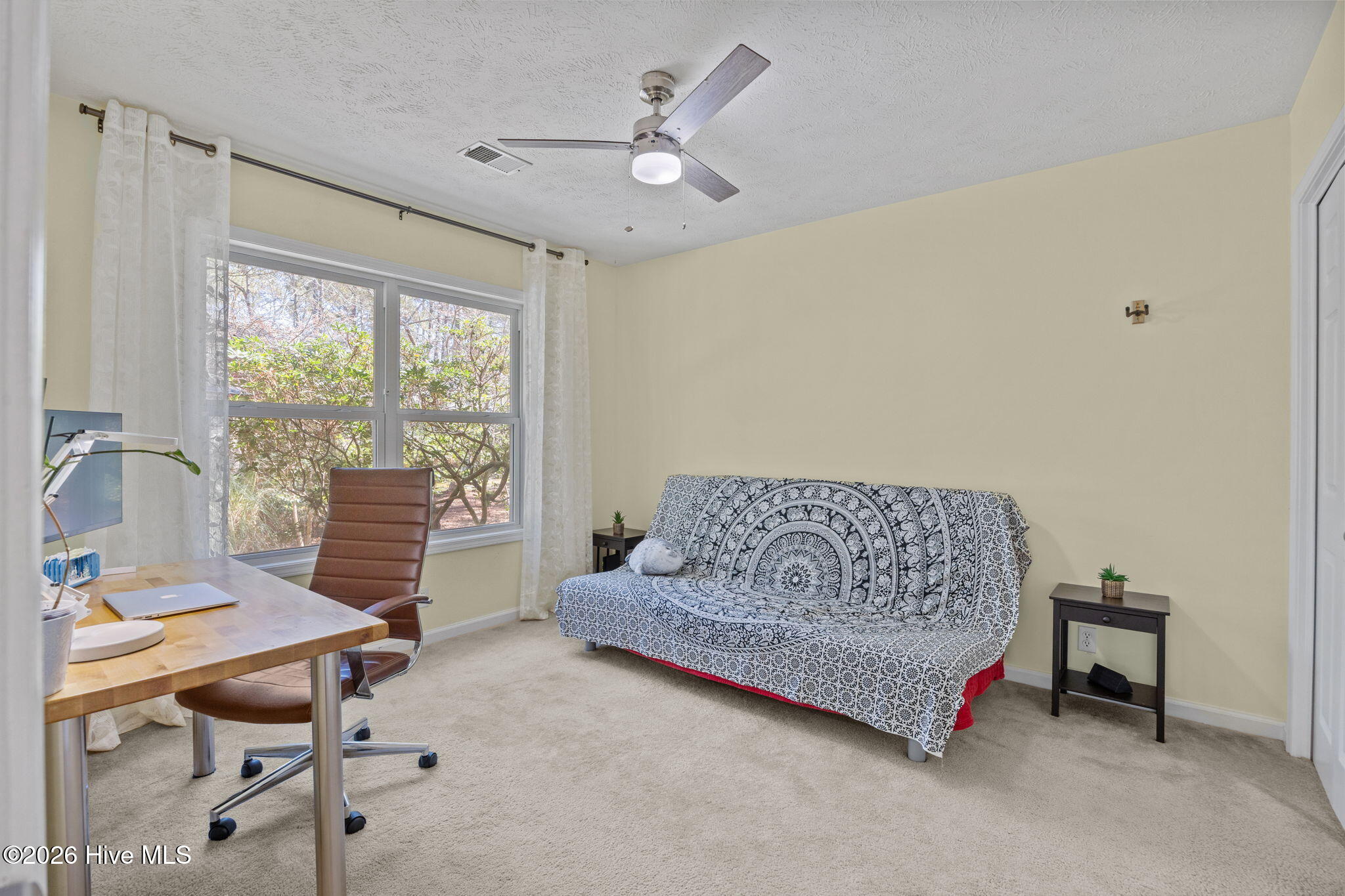 100561214 | Photo 30