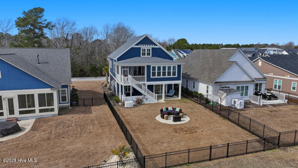 100555681 | Photo 75