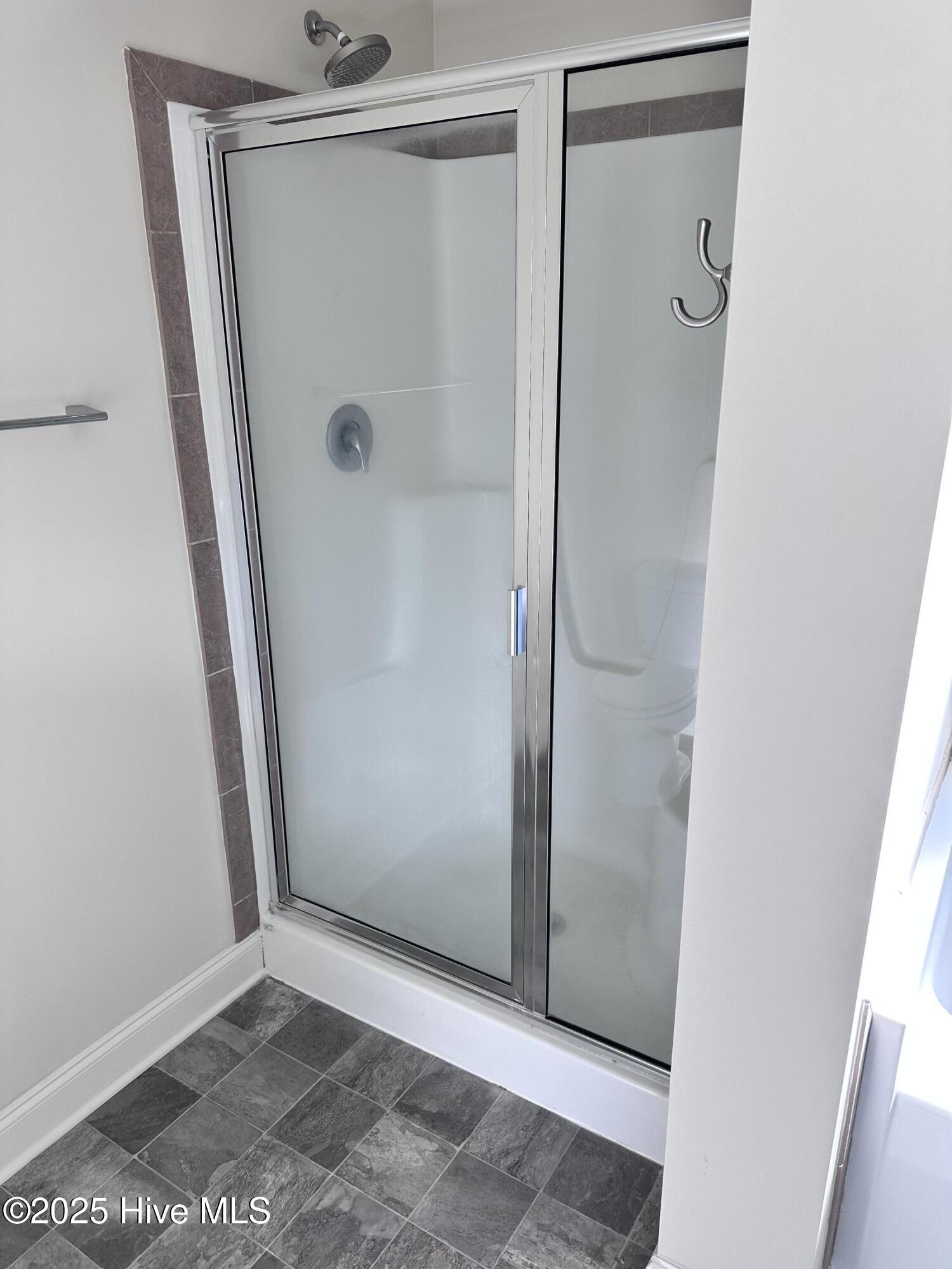 100545722 | Photo 20