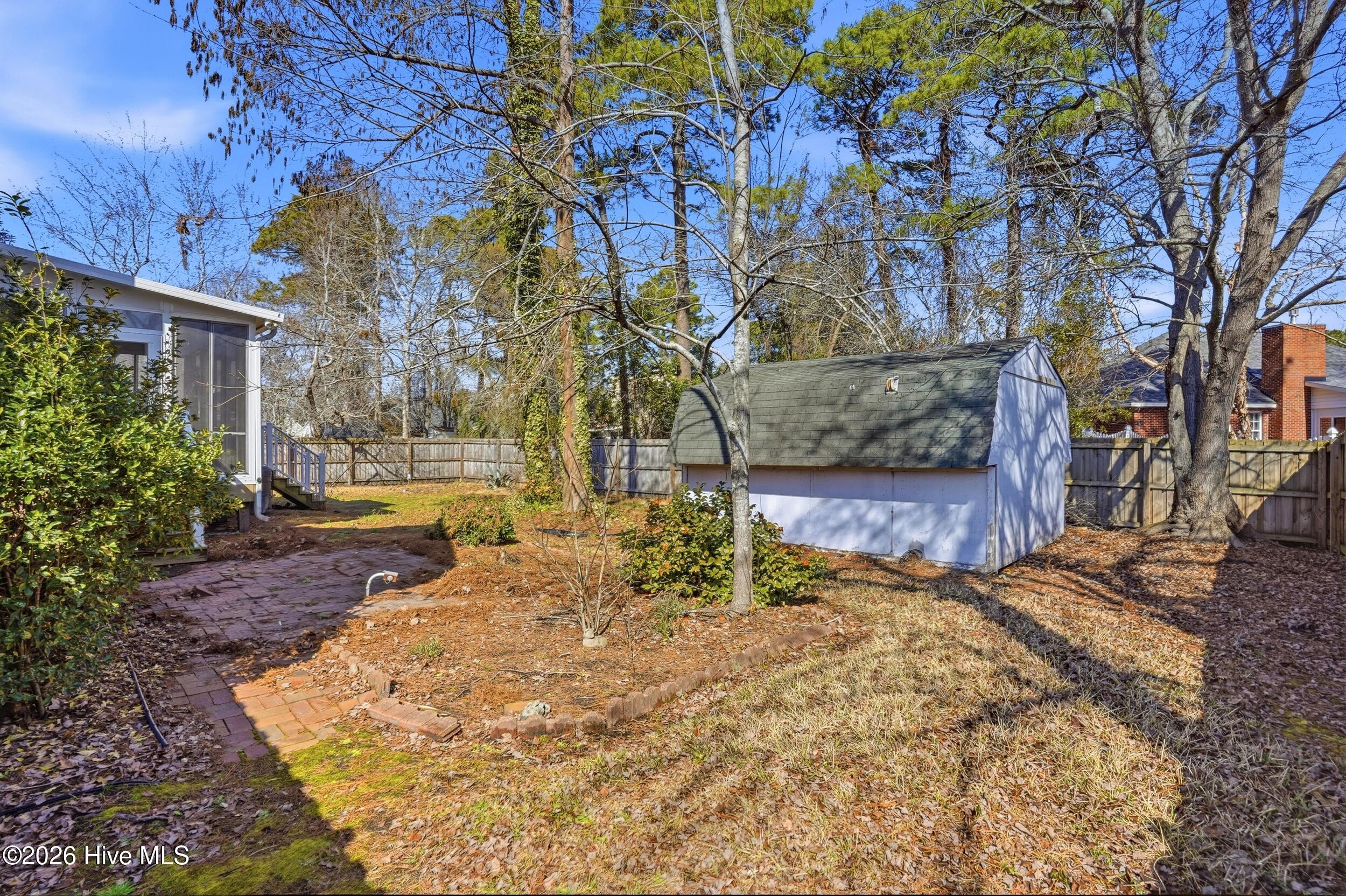 100553859 | Photo 37