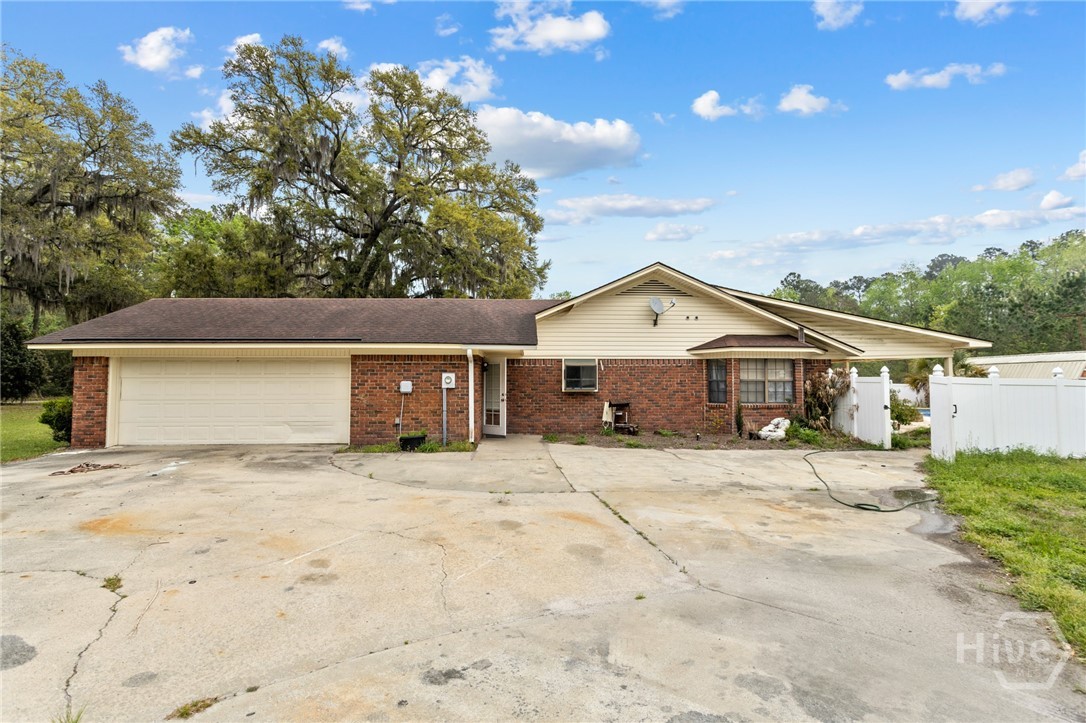 2nd image of 160 Hall St, Hinesville, GA 31313 | MLS# SA352157