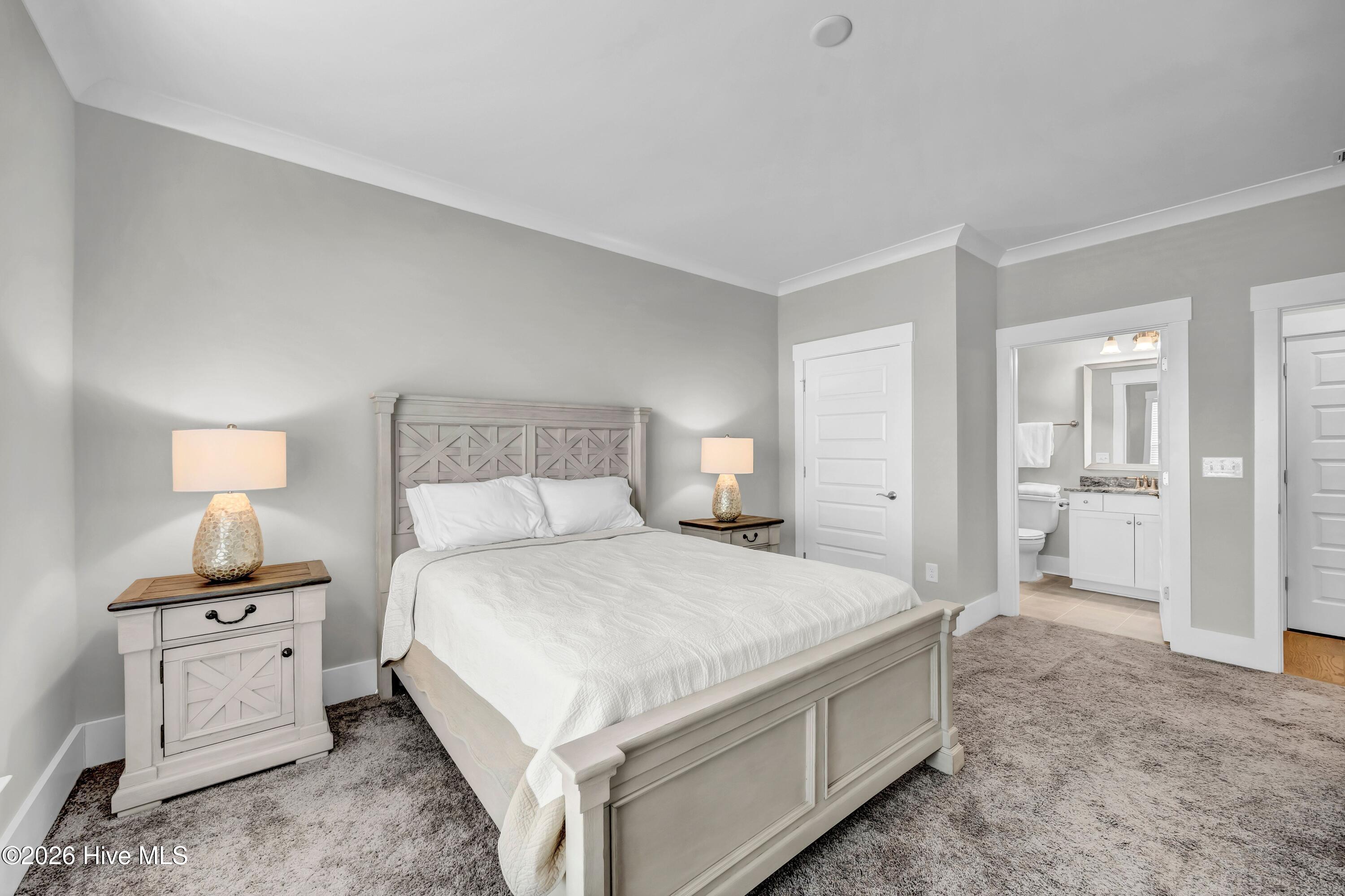 100547699 | Photo 15