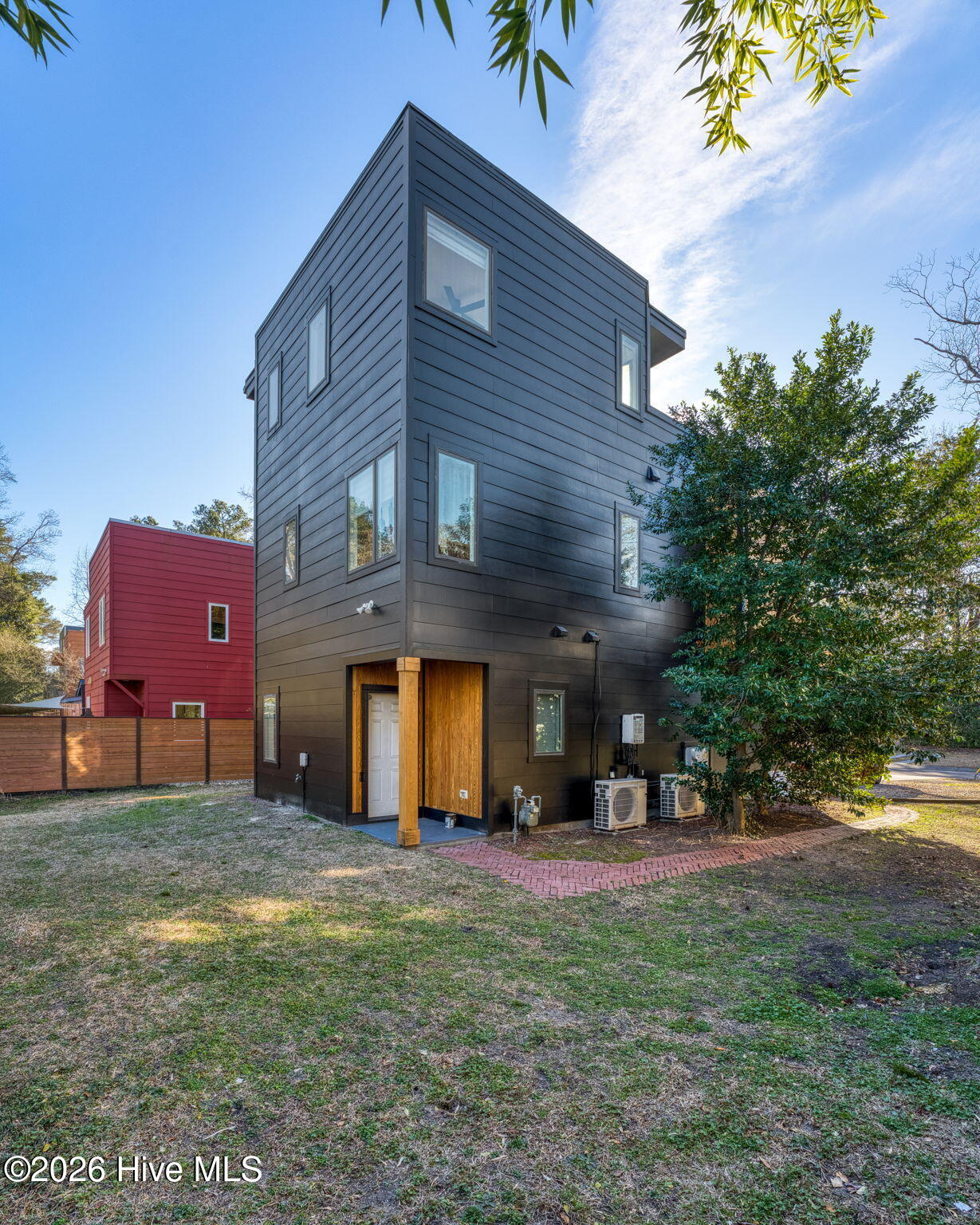 100554453 | Photo 29