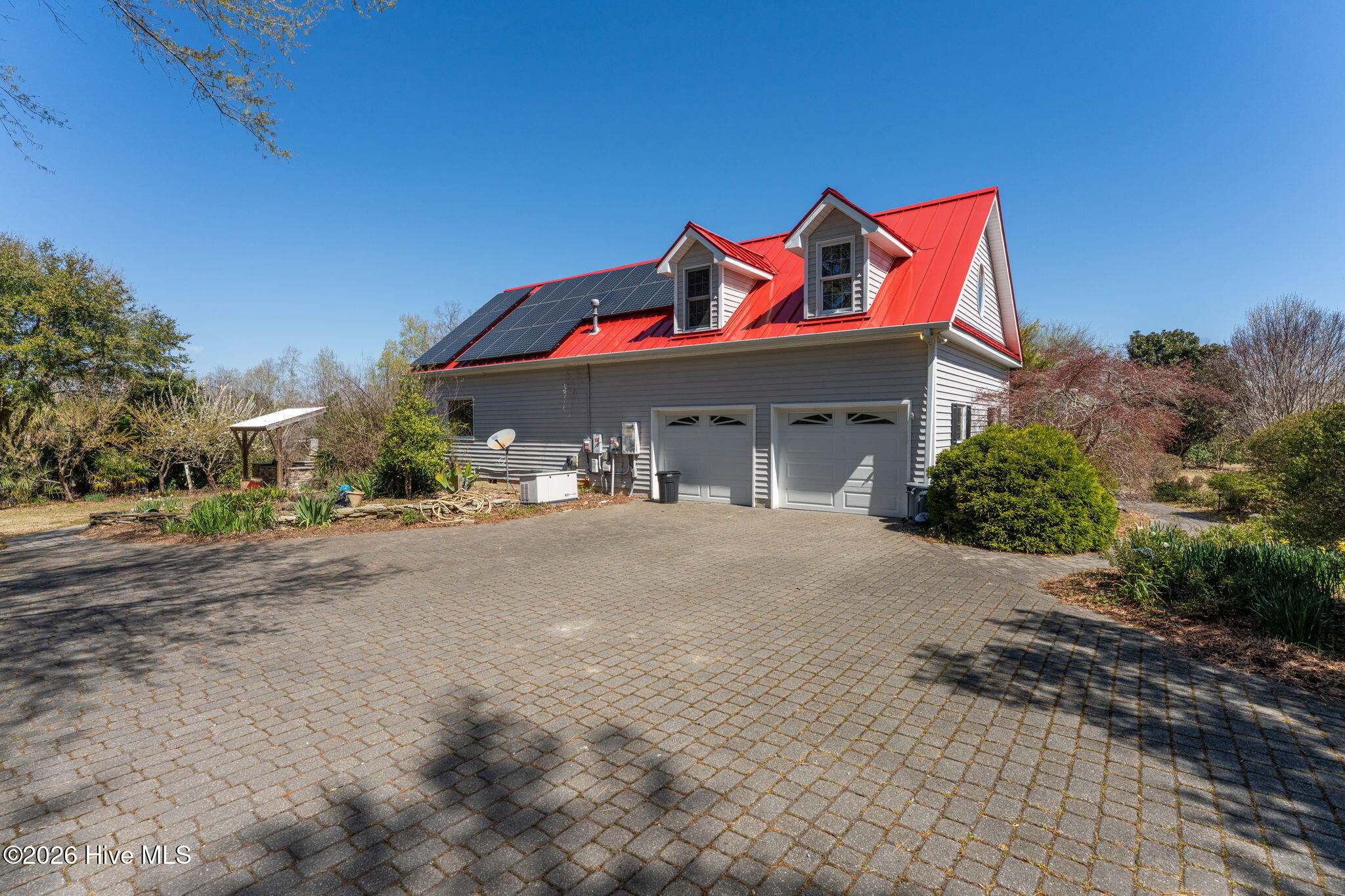 100552056 | Photo 109