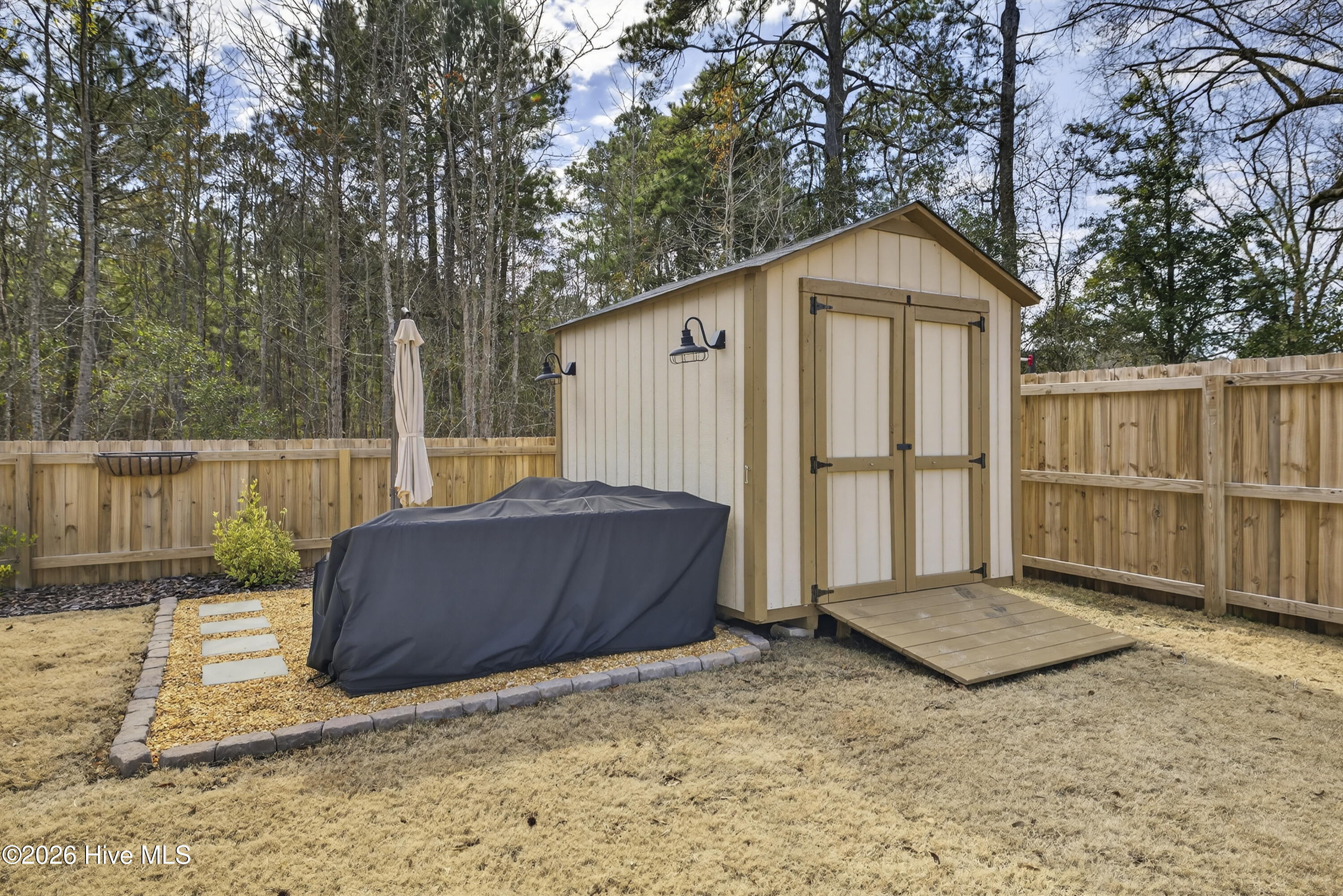 100554086 | Photo 39