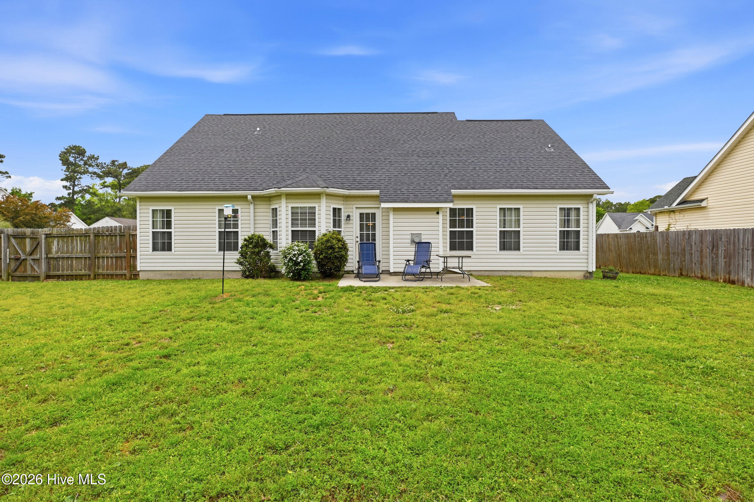 100565195 | Photo 34