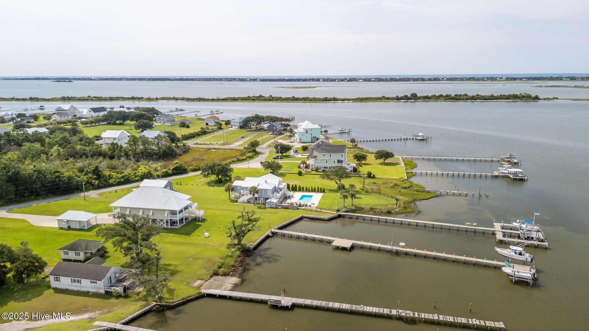 429 Live Oak Road,Newport