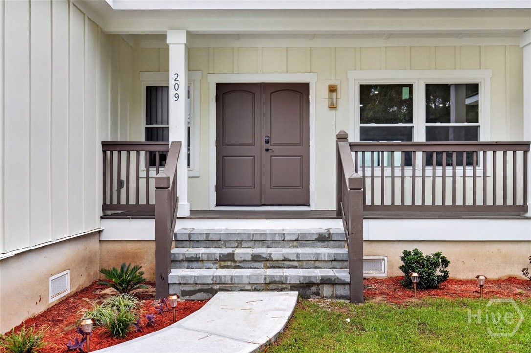 Photo 2 of Single family home for sale at 209 Runaway Point Rd, Savannah, GA 31404 | MLS# SA365160 | Listing updated on 2026-10-07