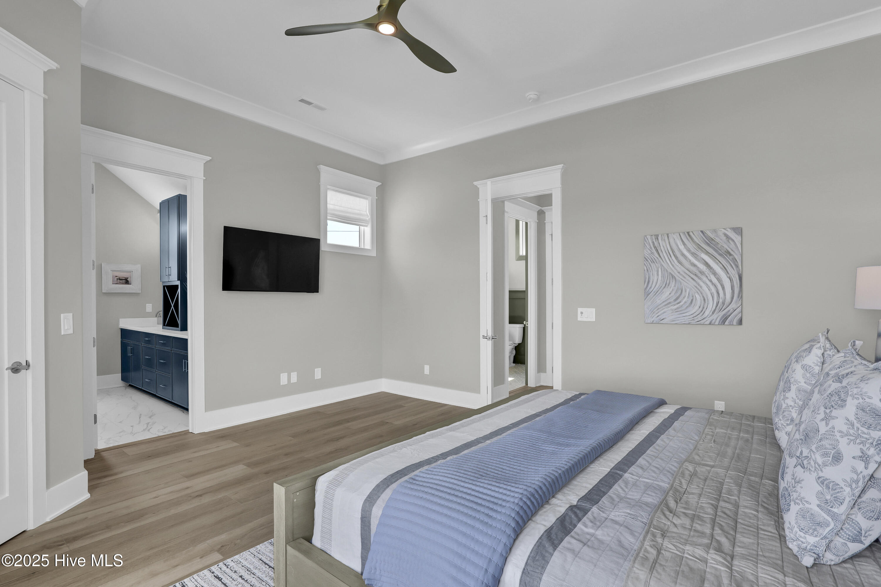 100555615 | Photo 39