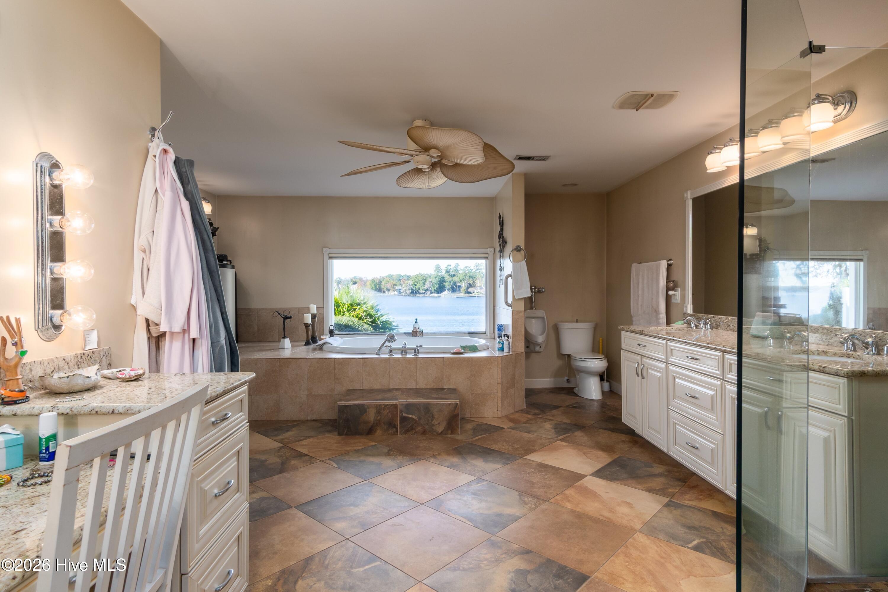 810 Madam Moores Lane A,New Bern