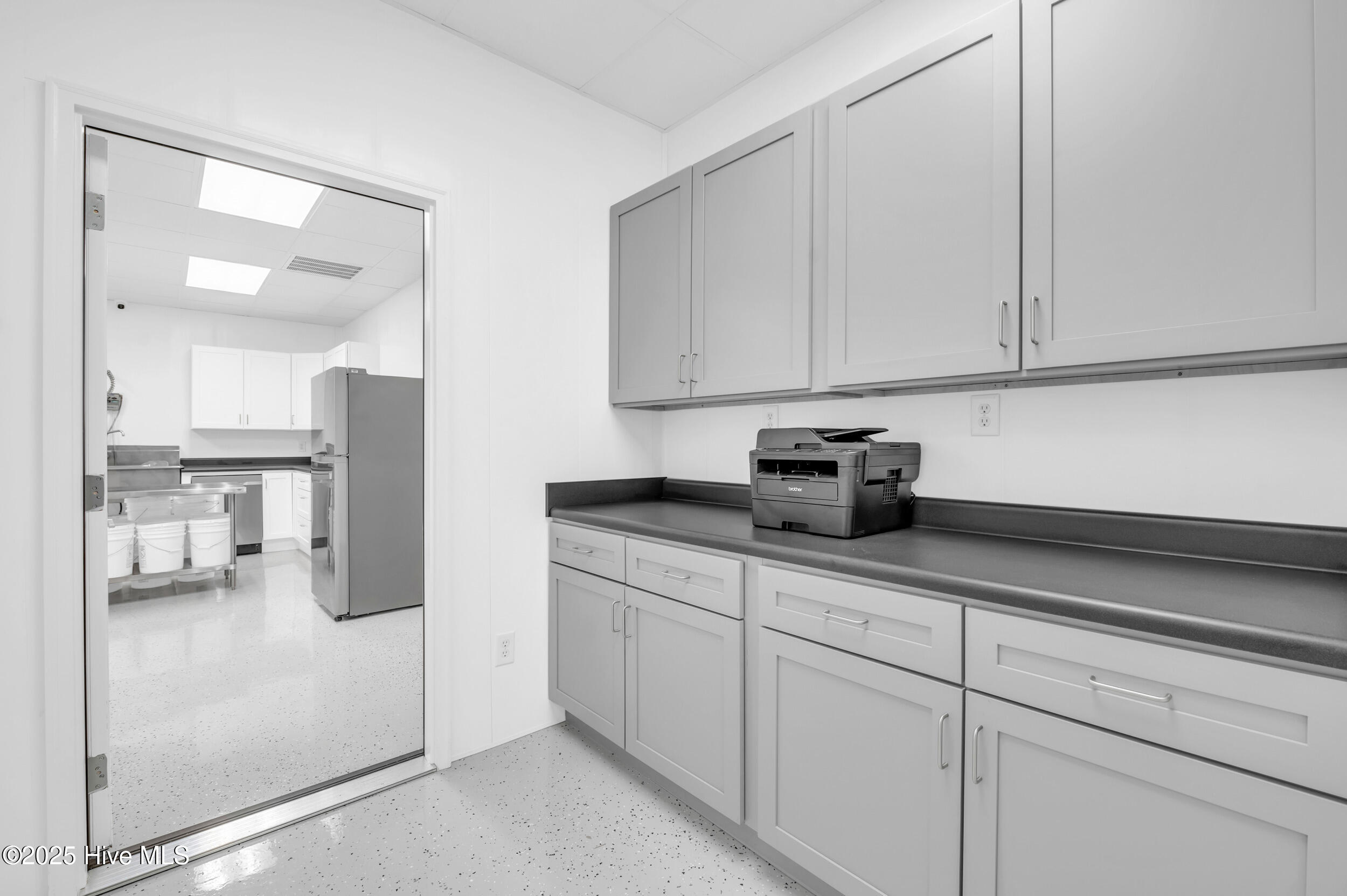 100532115 | Photo 63