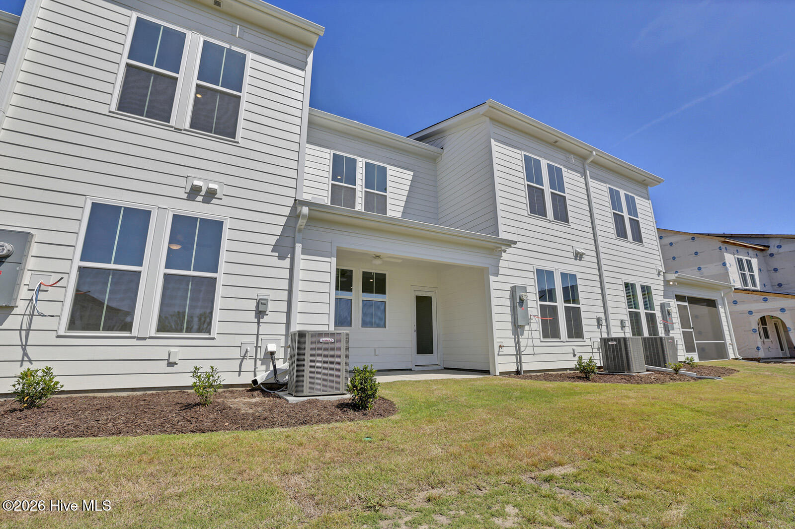 100538146 | Photo 27