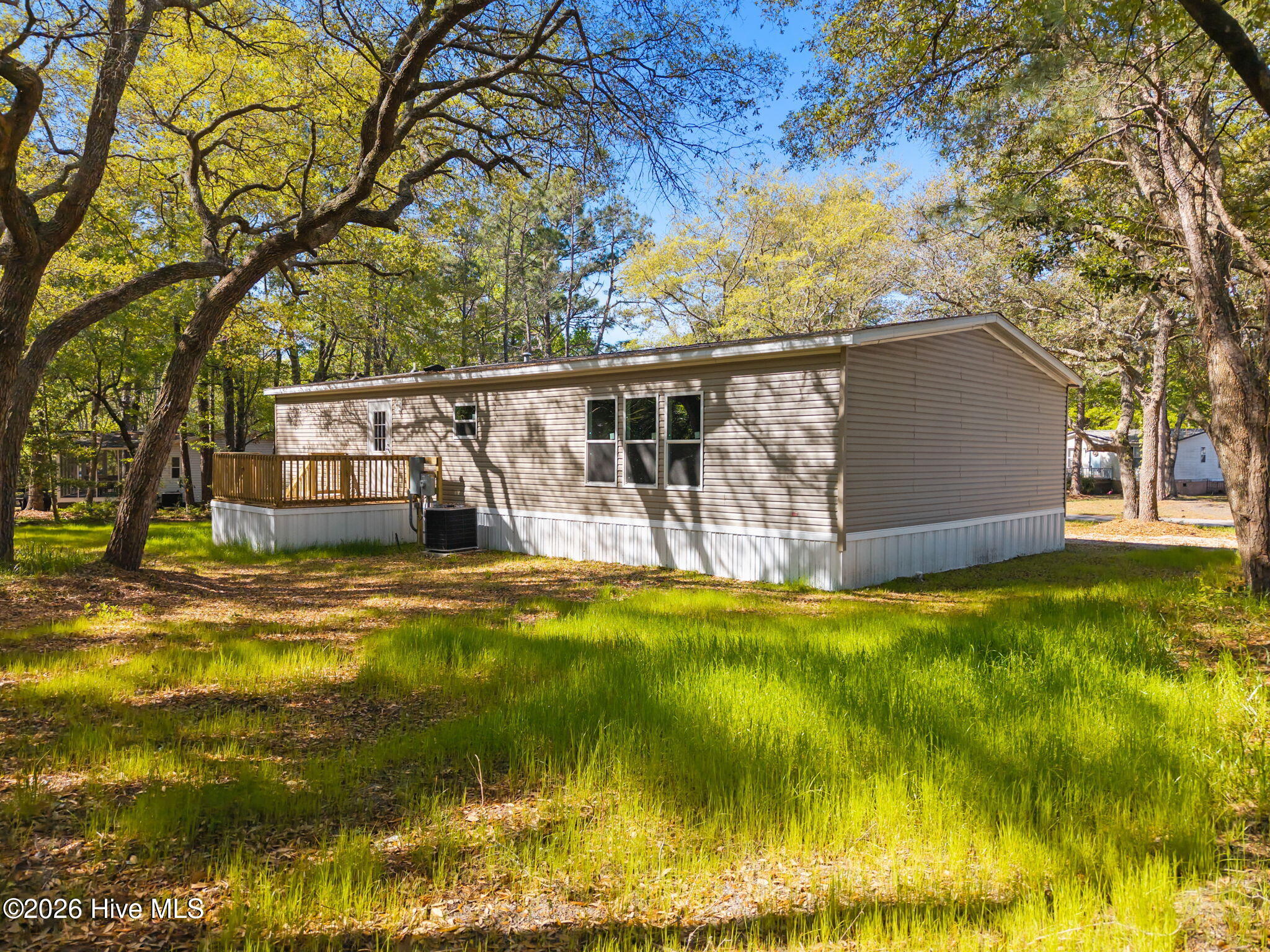 100569950 | Photo 31