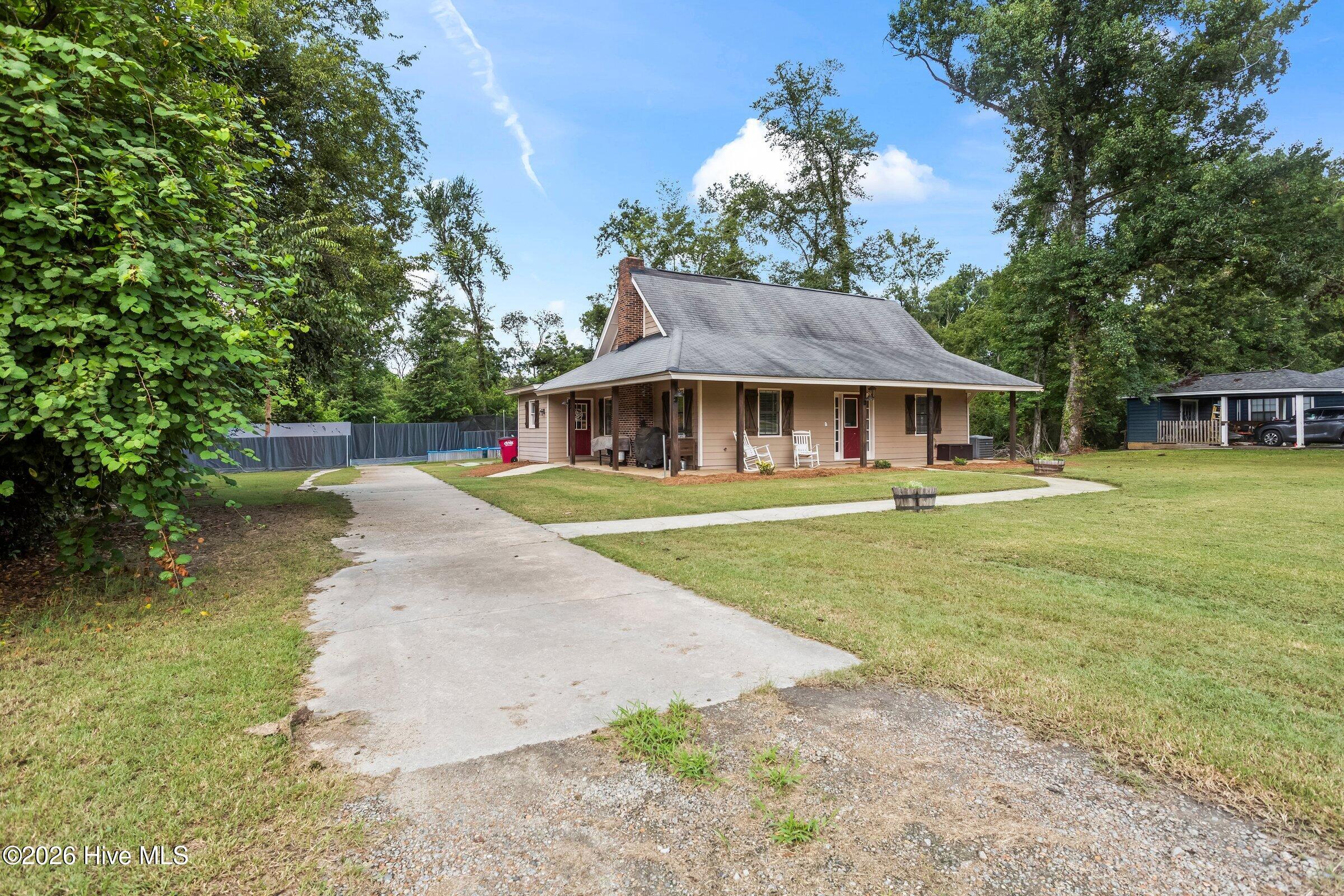 2nd image of 205 Live Oak Dr, Waynesboro, GA 30830 | MLS# 98253054
