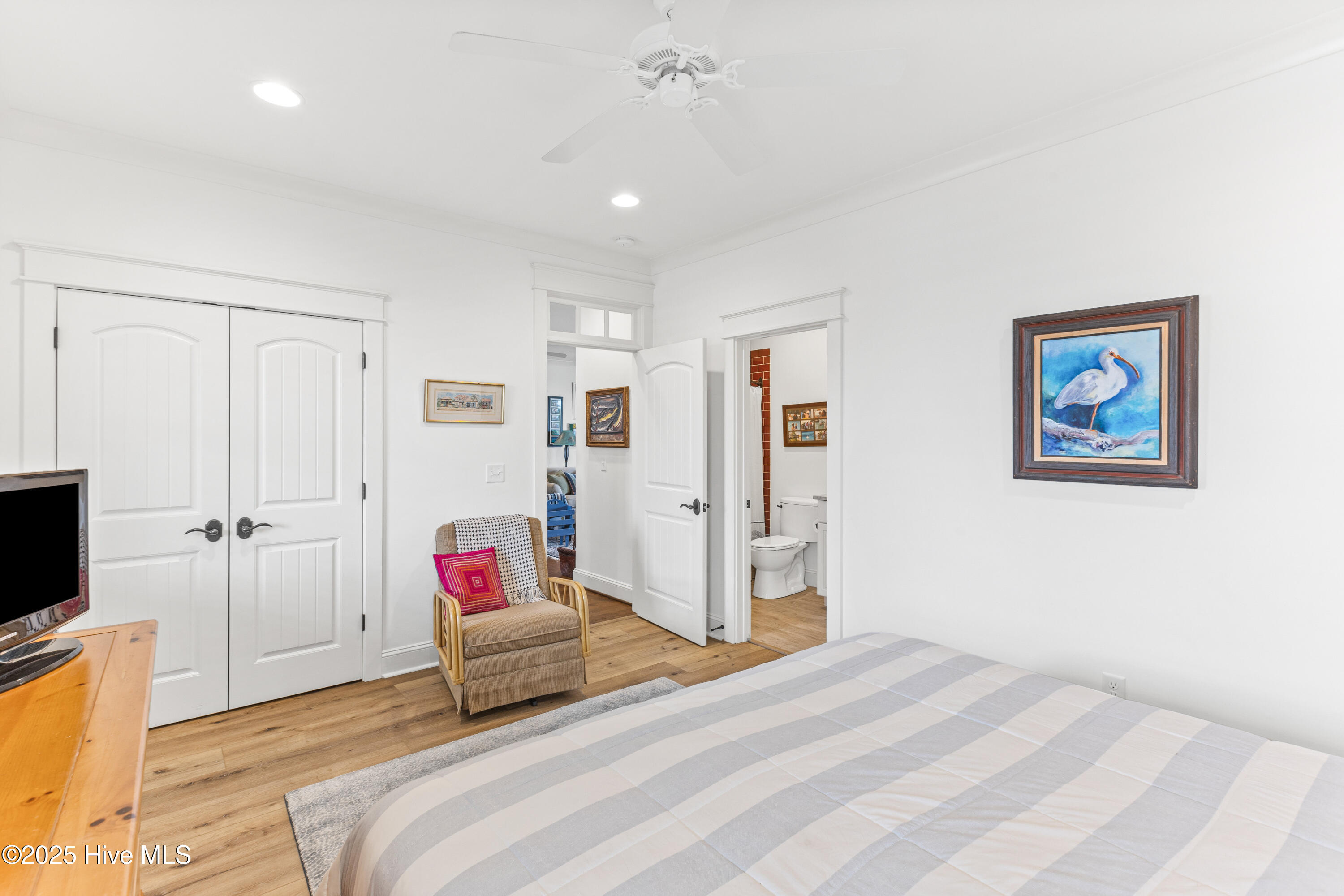 100531006 | Photo 27