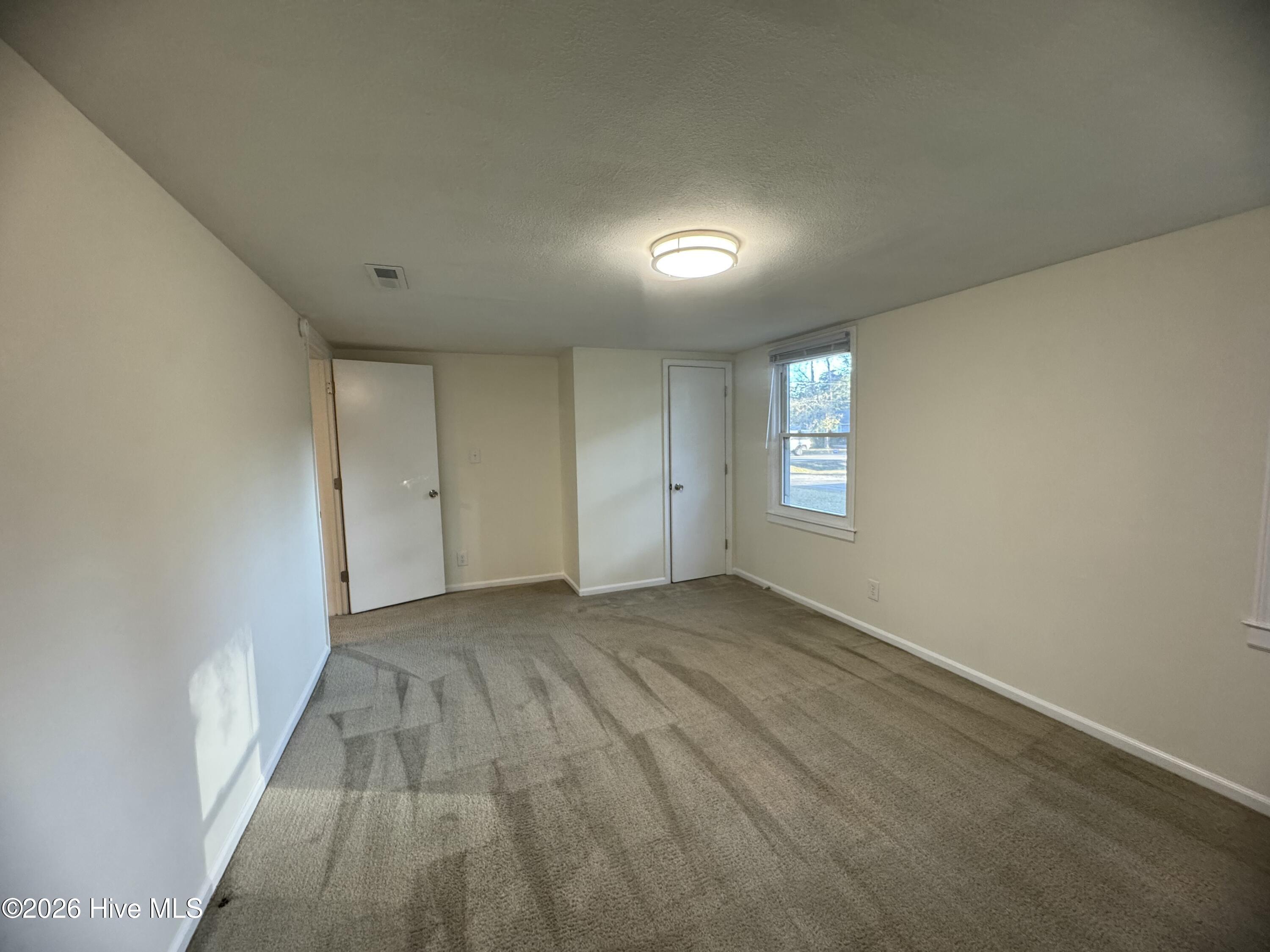 100555993 | Photo 15