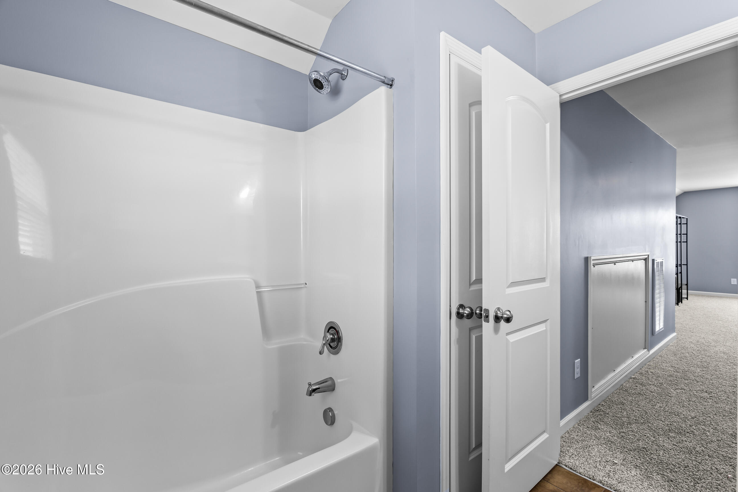 100562604 | Photo 41