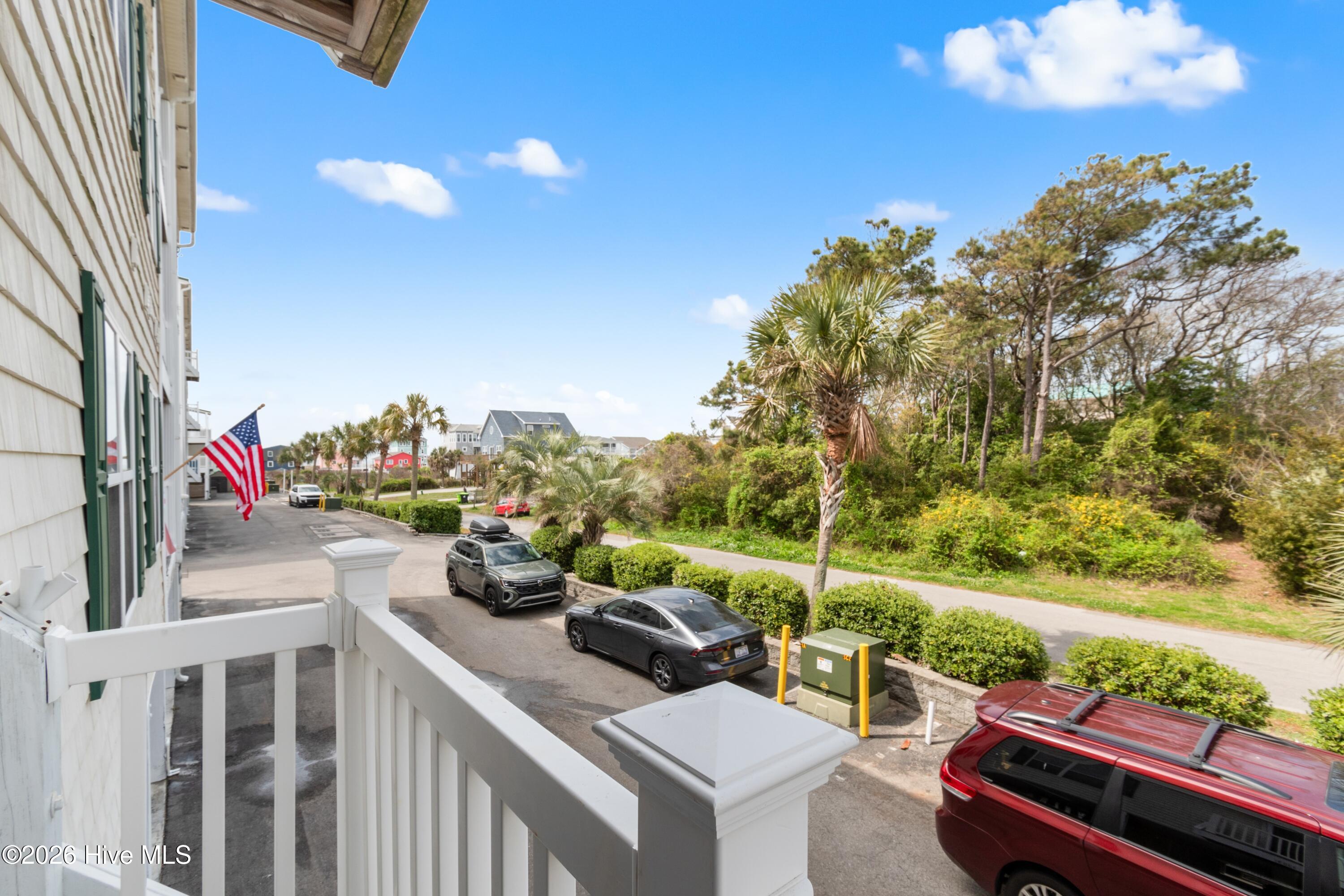 100564870 | Photo 27