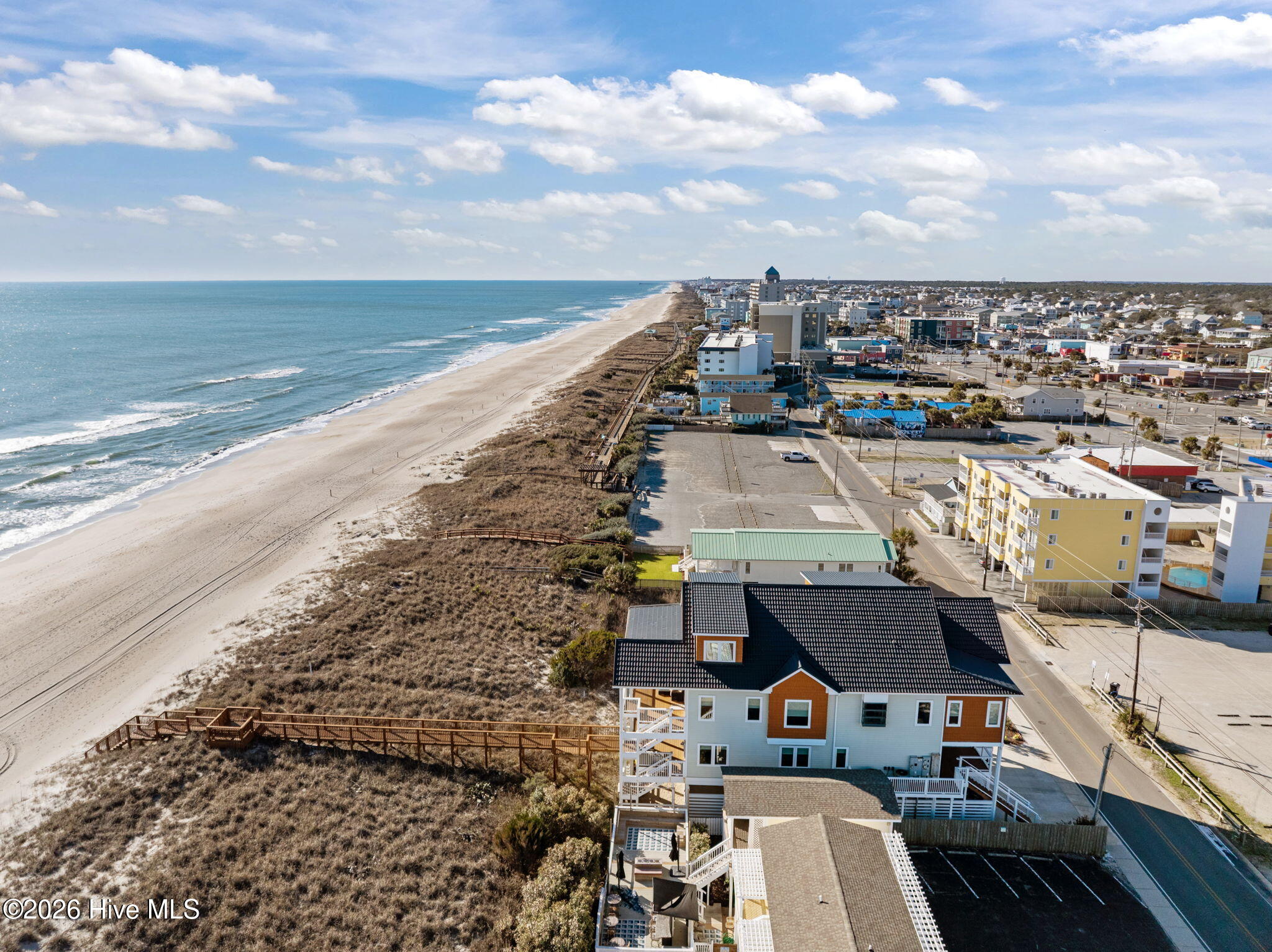 100554611 | Photo 13