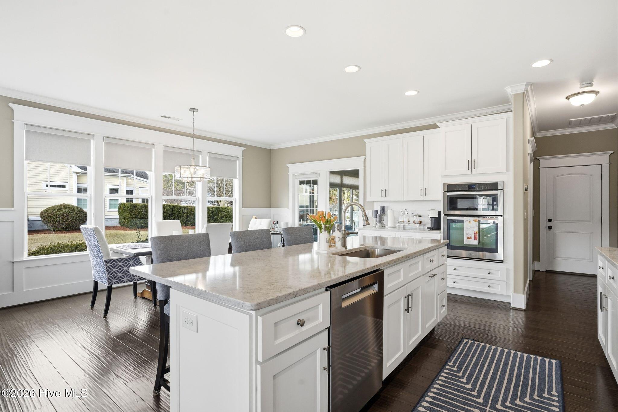 100559080 | Photo 26